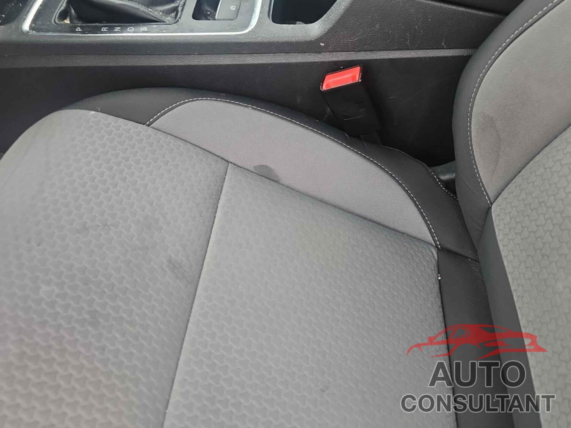 FORD ESCAPE 2019 - 1FMCU0GD2KUC36974