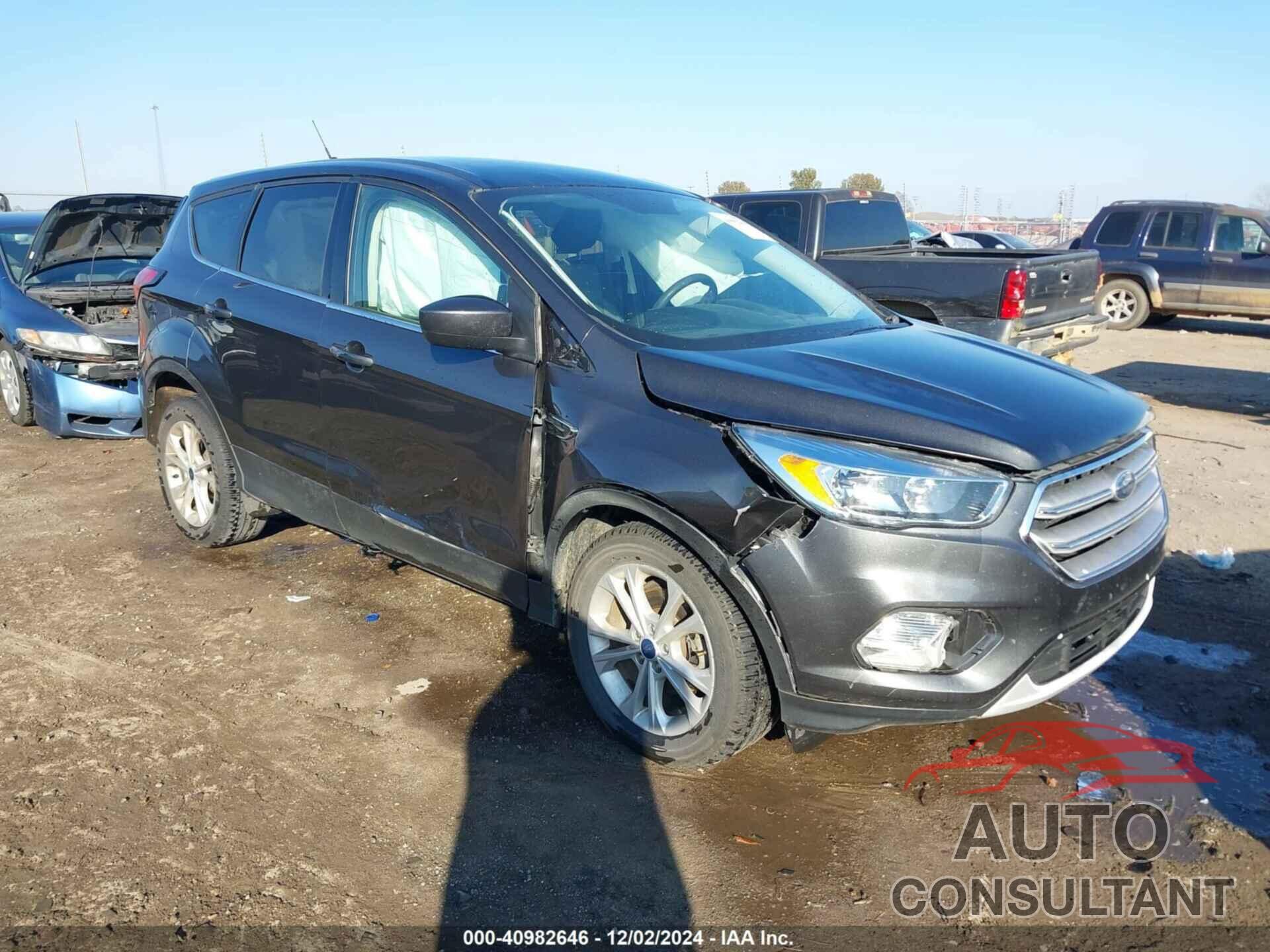 FORD ESCAPE 2019 - 1FMCU0GD4KUB94730