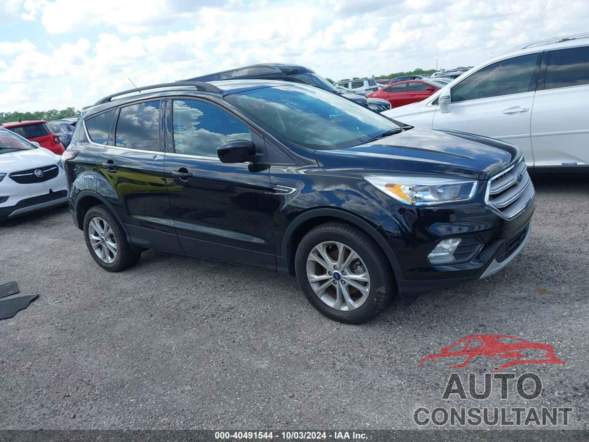 FORD ESCAPE 2018 - 1FMCU0GD1JUC68894