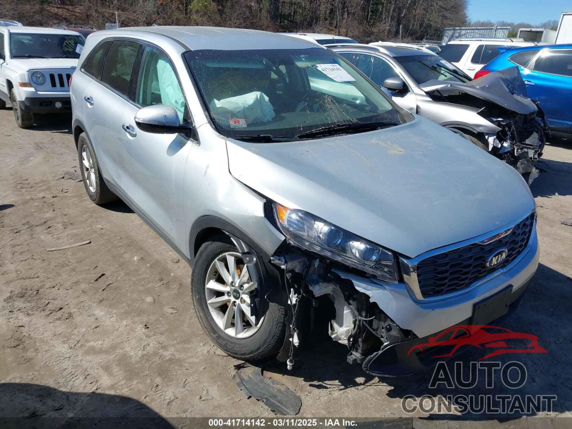 KIA SORENTO 2019 - 5XYPG4A38KG456514