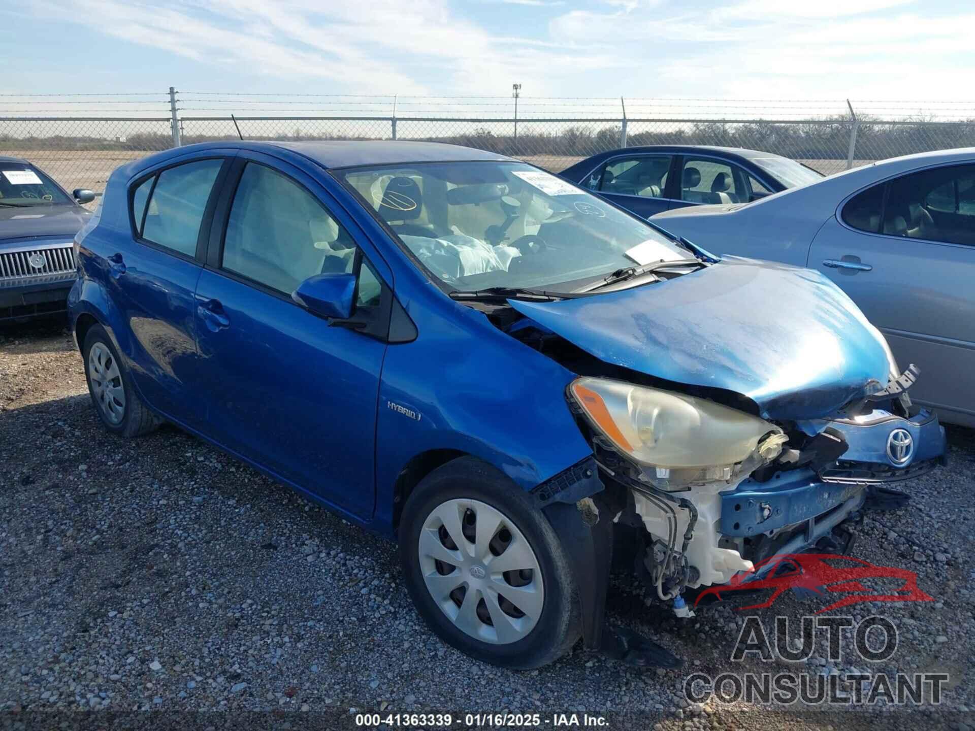 TOYOTA PRIUS C 2013 - JTDKDTB33D1057105