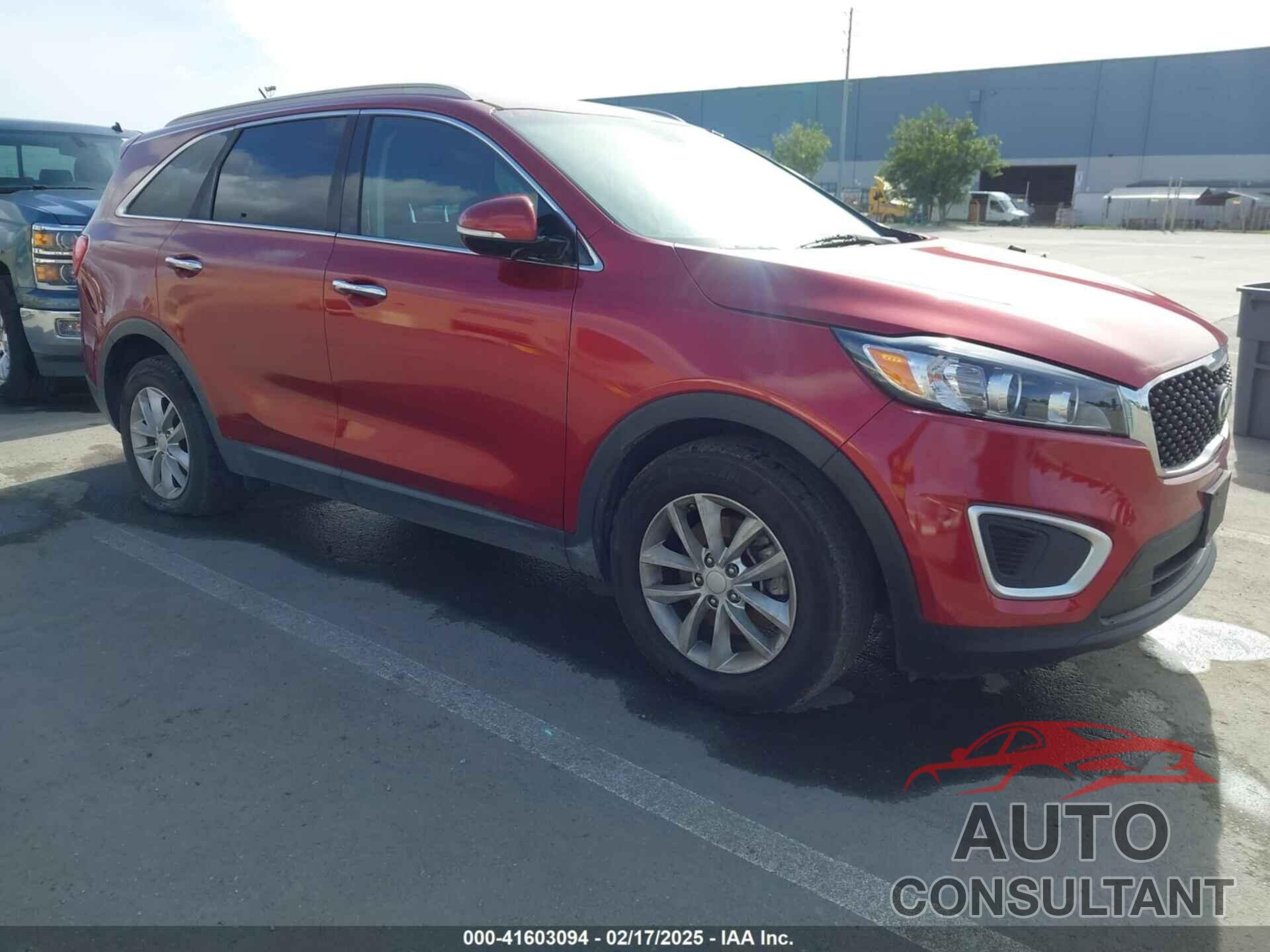 KIA SORENTO 2017 - 5XYPG4A5XHG196501