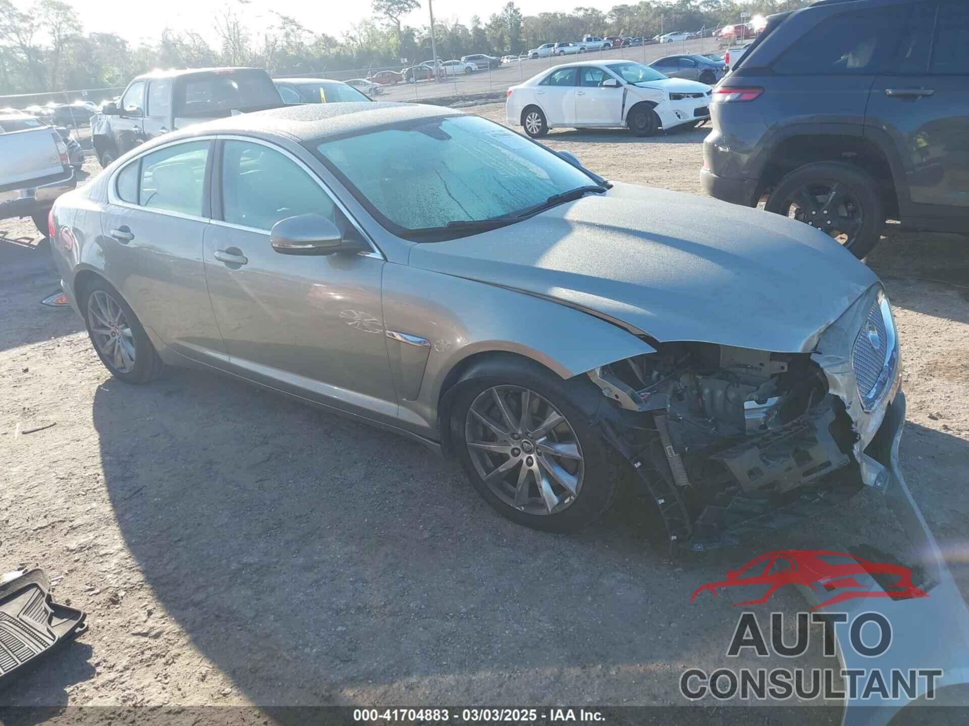 JAGUAR XF 2013 - SAJWA0ES3DPU01767