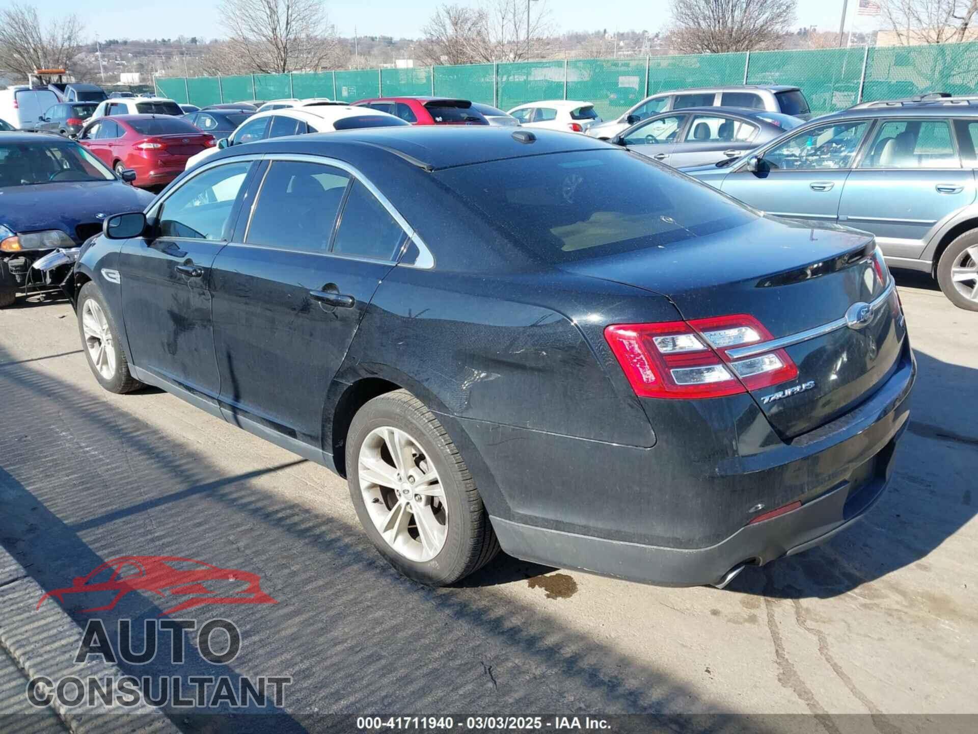 FORD TAURUS 2017 - 1FAHP2D83HG110298