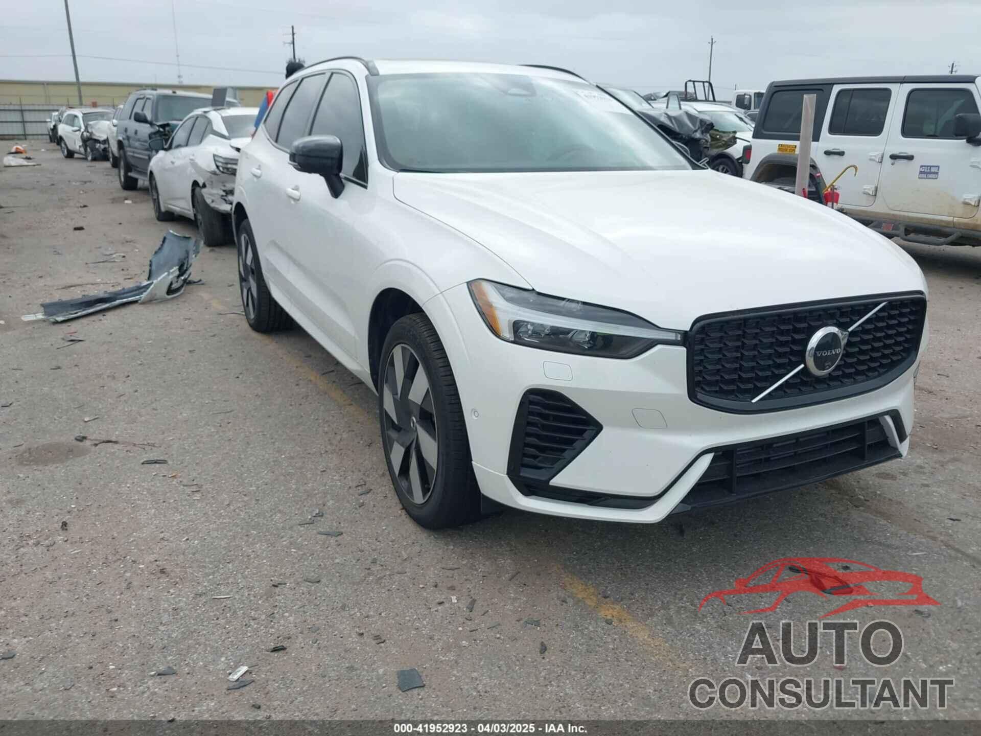 VOLVO XC60 PLUG-IN HYBRID 2025 - YV4H60RM8S1007974