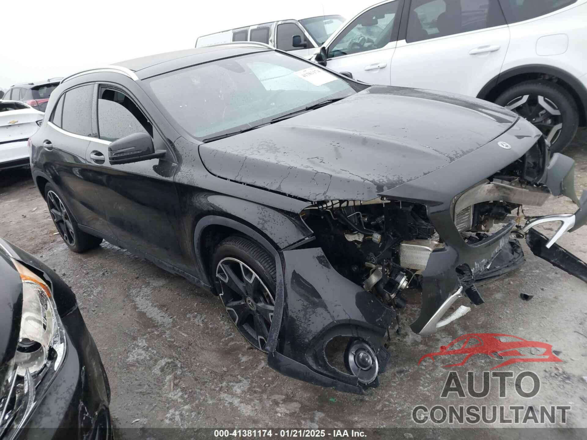 MERCEDES-BENZ GLA 250 2019 - WDCTG4EB4KJ612915