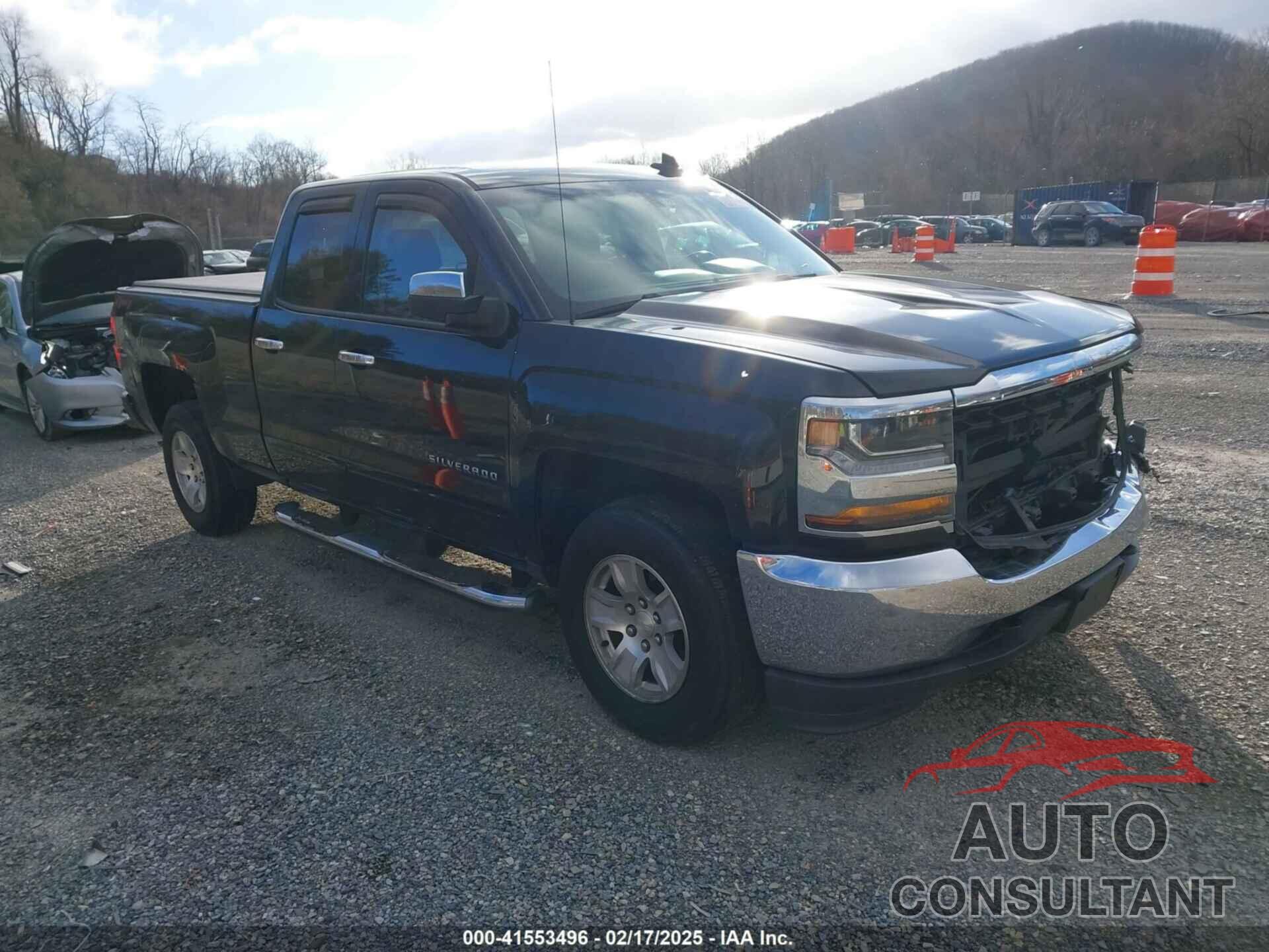 CHEVROLET SILVERADO 1500 2018 - 1GCVKREC5JZ323688