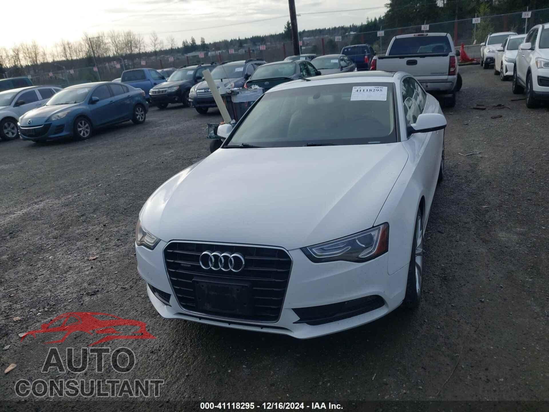 AUDI A5 2013 - WAULFAFR2DA039998
