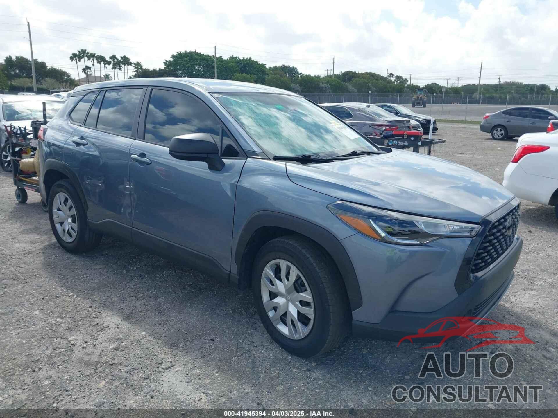 TOYOTA COROLLA CROSS 2022 - 7MUAAAAG1NV013224