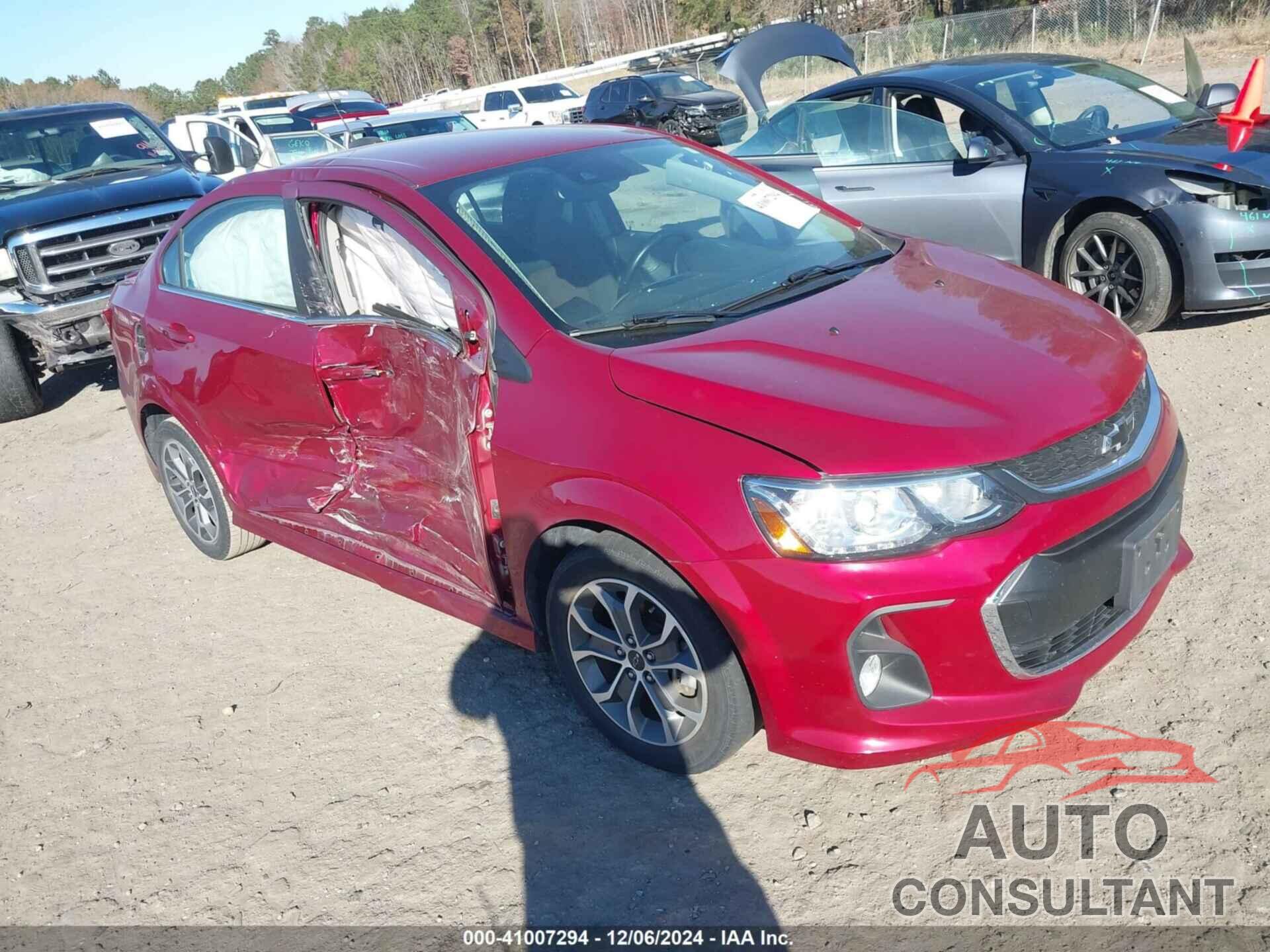 CHEVROLET SONIC 2019 - 1G1JD5SB0K4115108