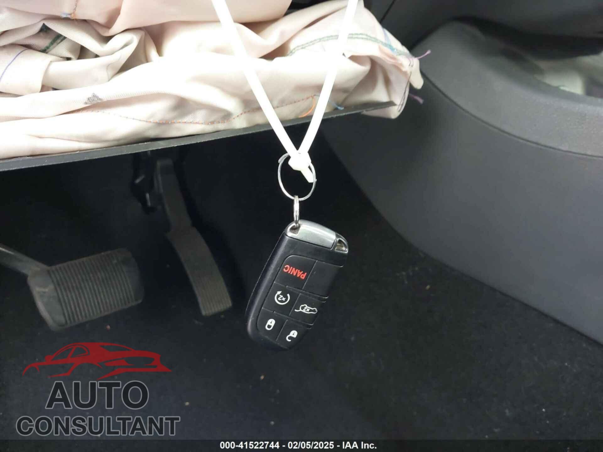 DODGE DURANGO 2019 - 1C4SDJCT4KC779879