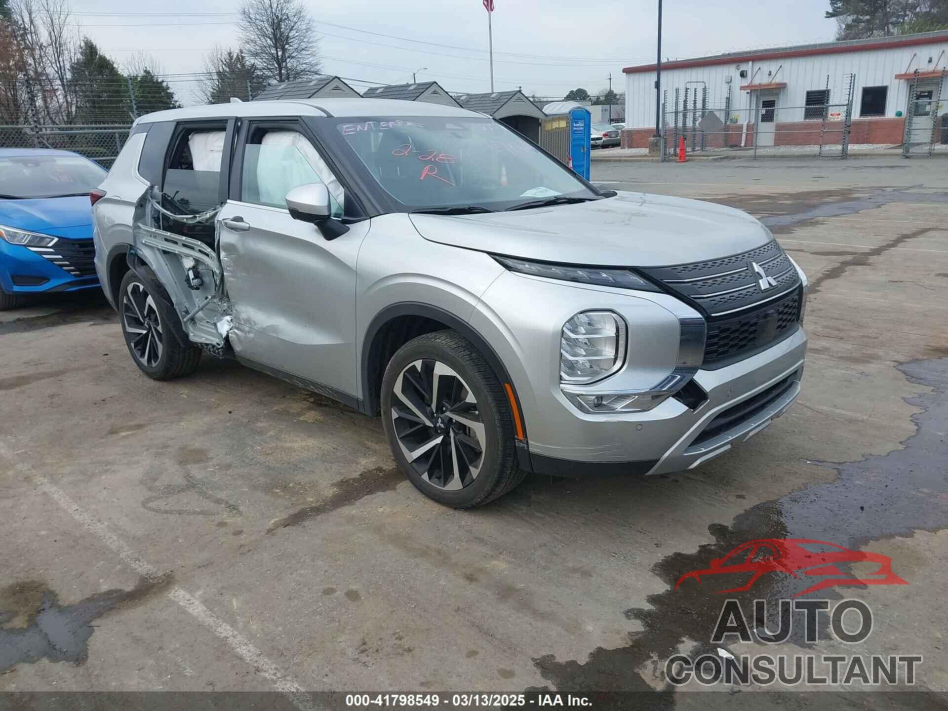 MITSUBISHI OUTLANDER 2024 - JA4J3VA81RZ059932