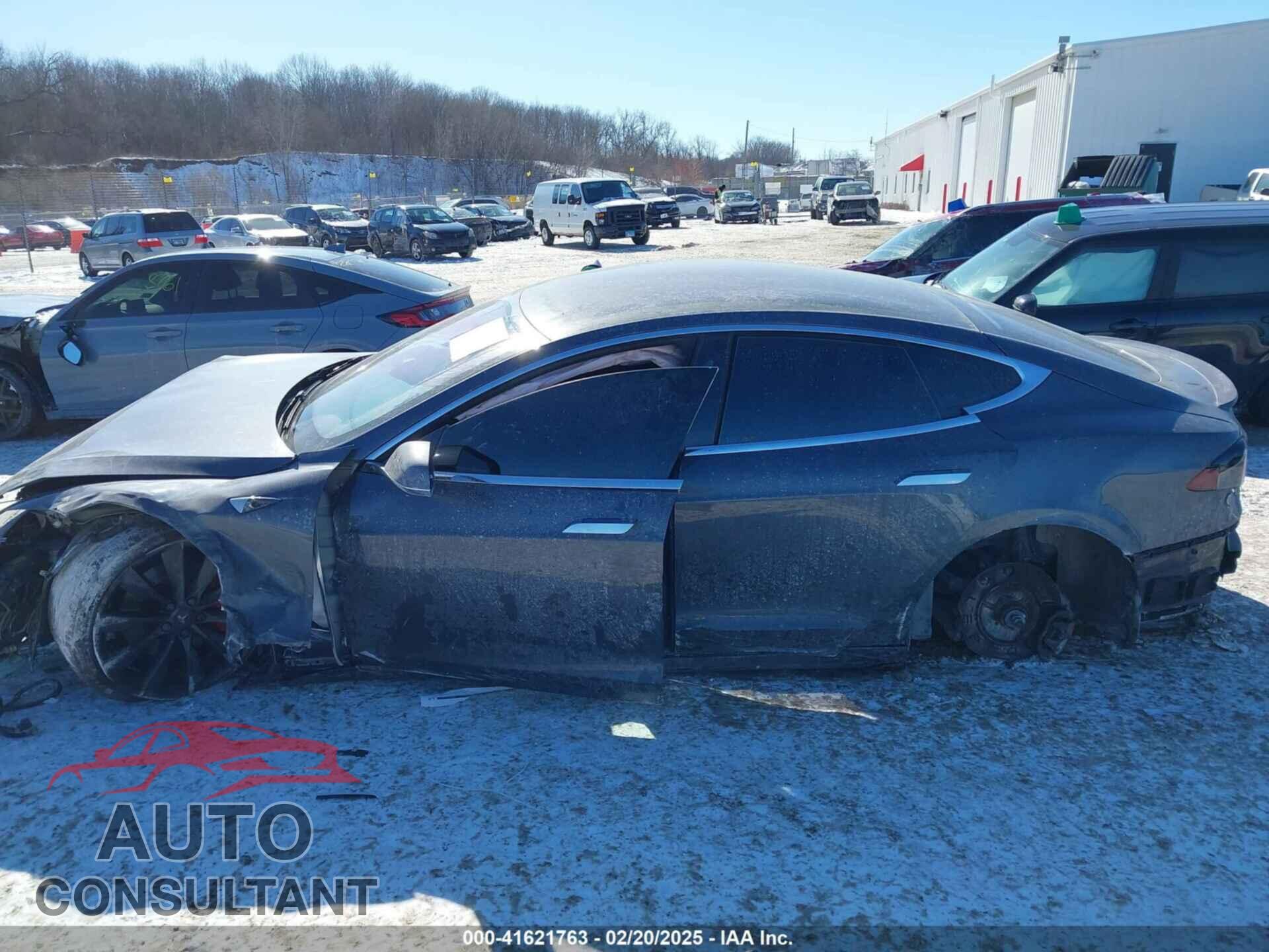 TESLA MODEL S 2017 - 5YJSA1E21HF217009