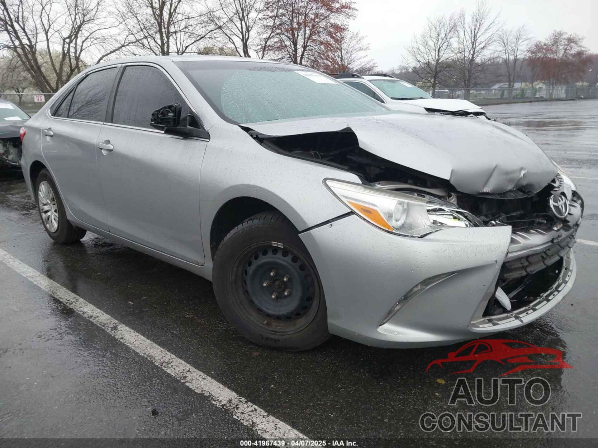 TOYOTA CAMRY 2016 - 4T4BF1FK0GR520838