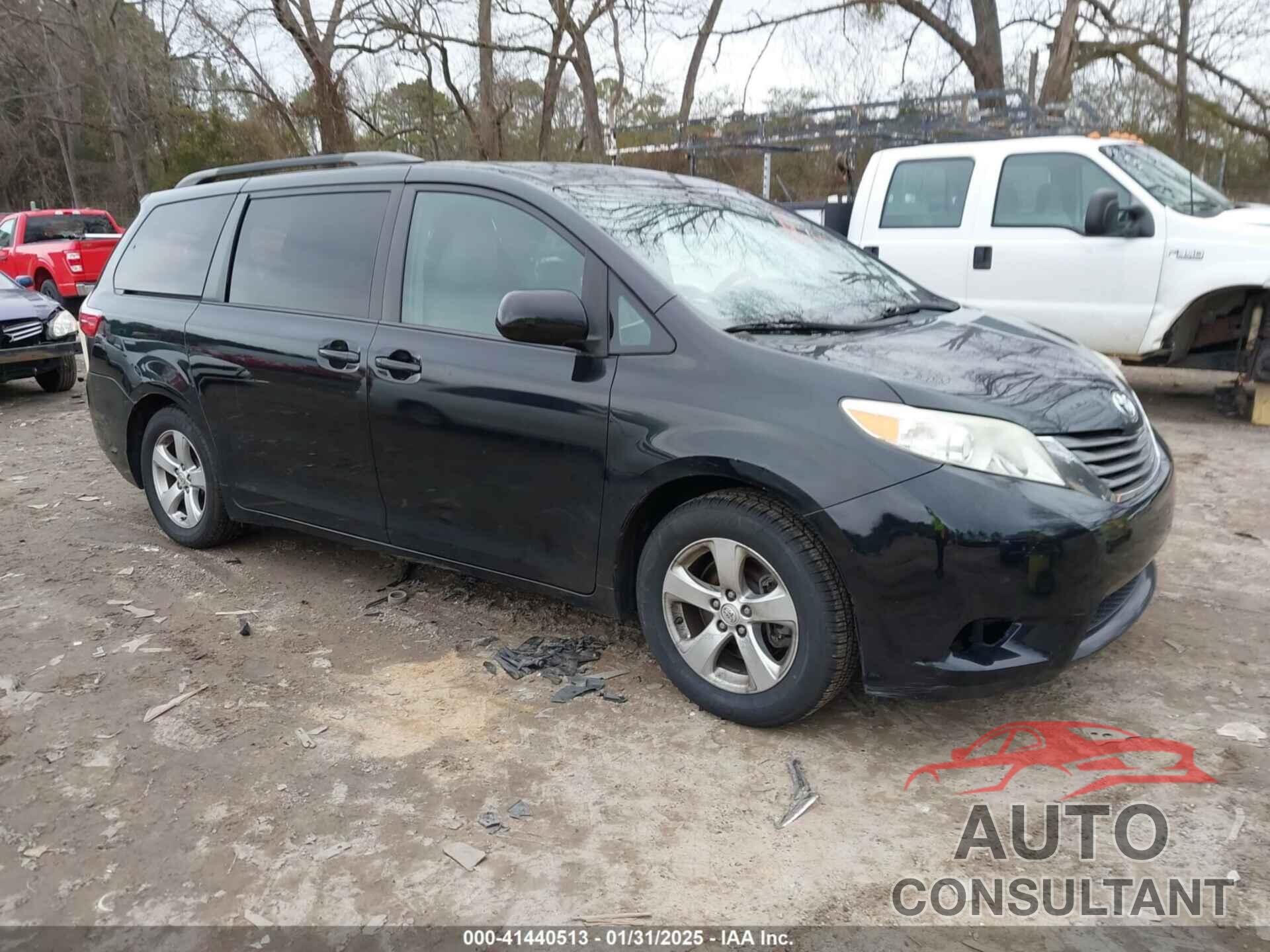 TOYOTA SIENNA 2015 - 5TDKK3DC4FS612233