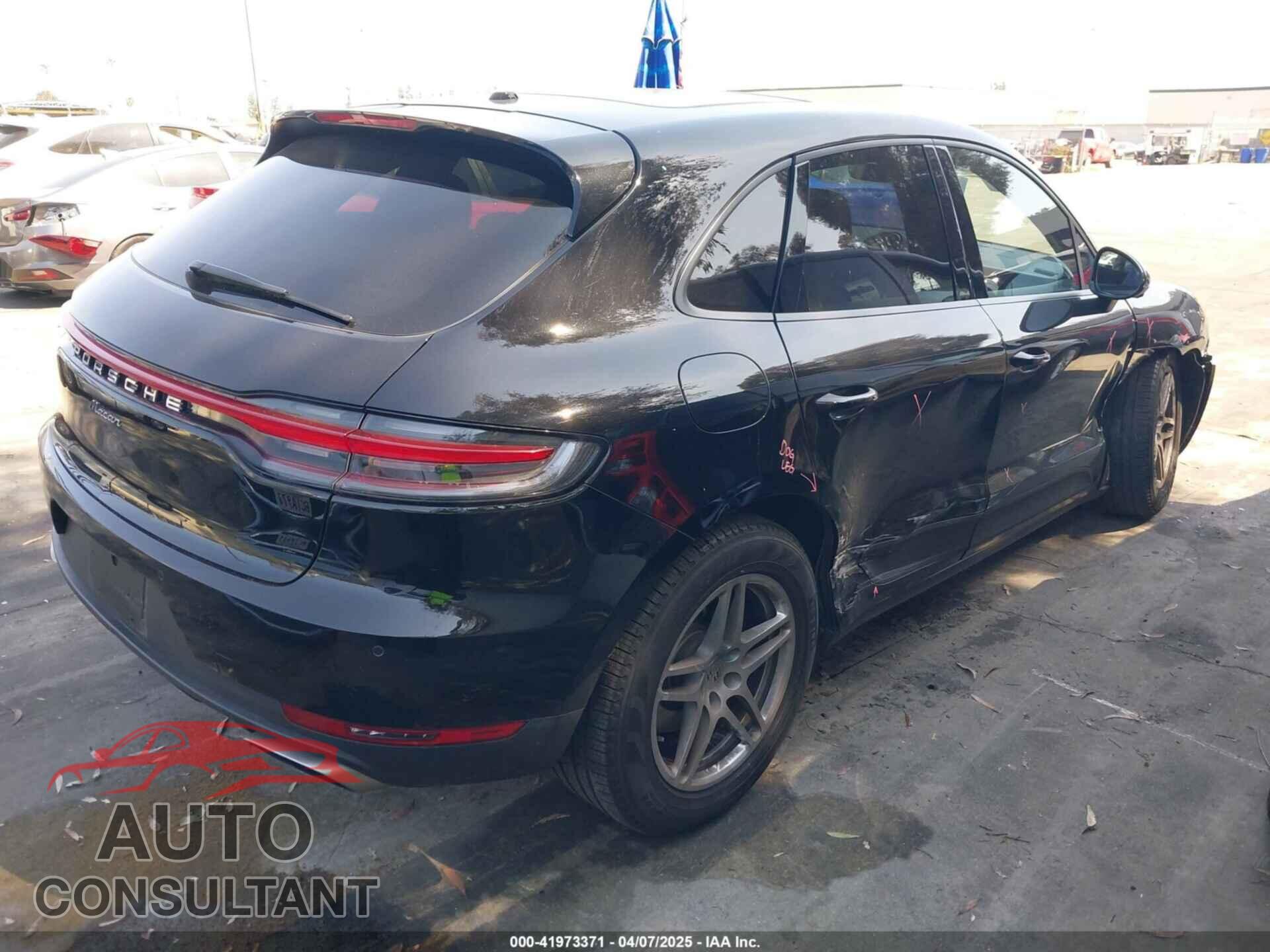 PORSCHE MACAN 2021 - WP1AA2A50MLB02084