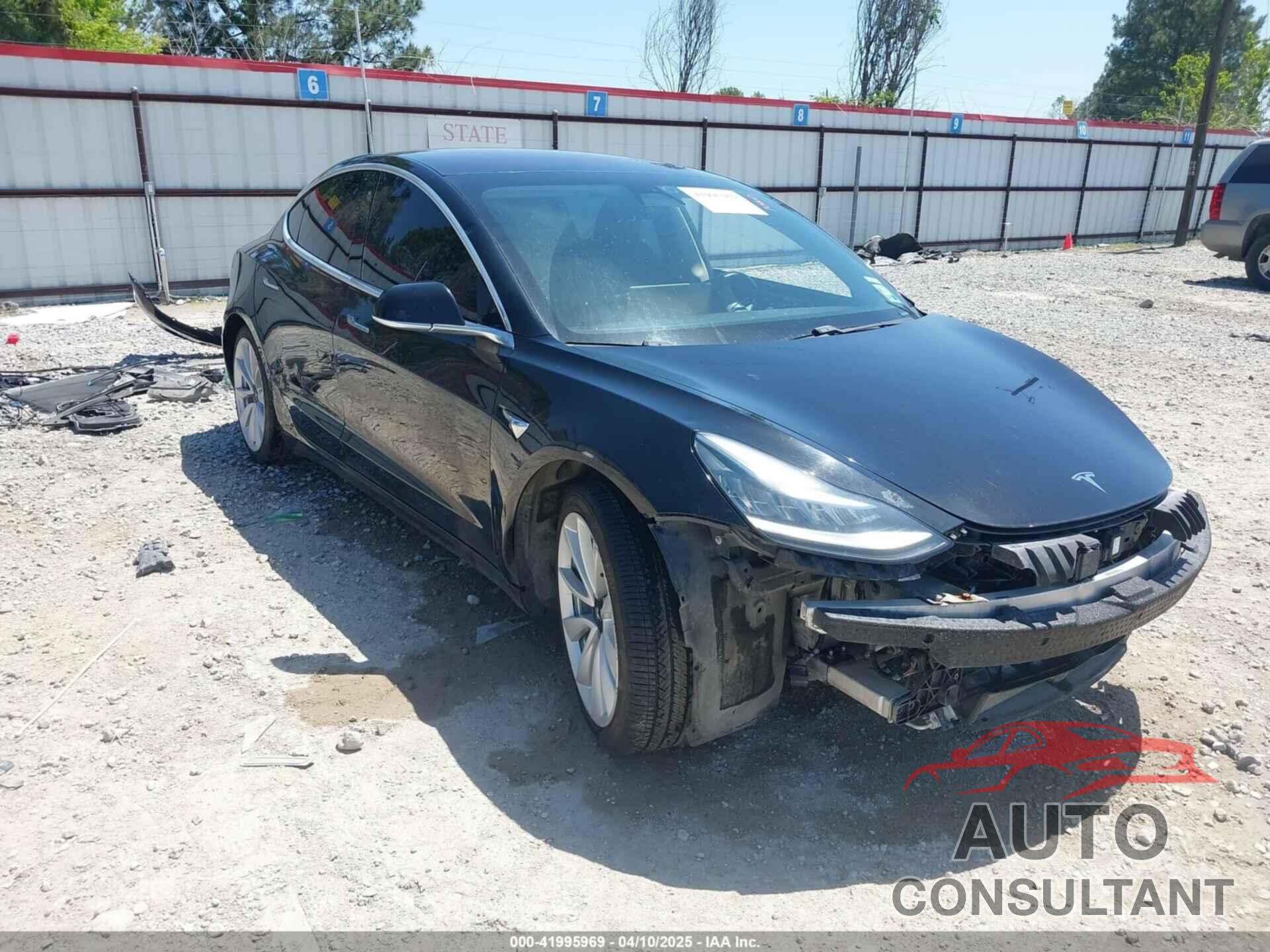 TESLA MODEL 3 2018 - 5YJ3E1EAXJF019907