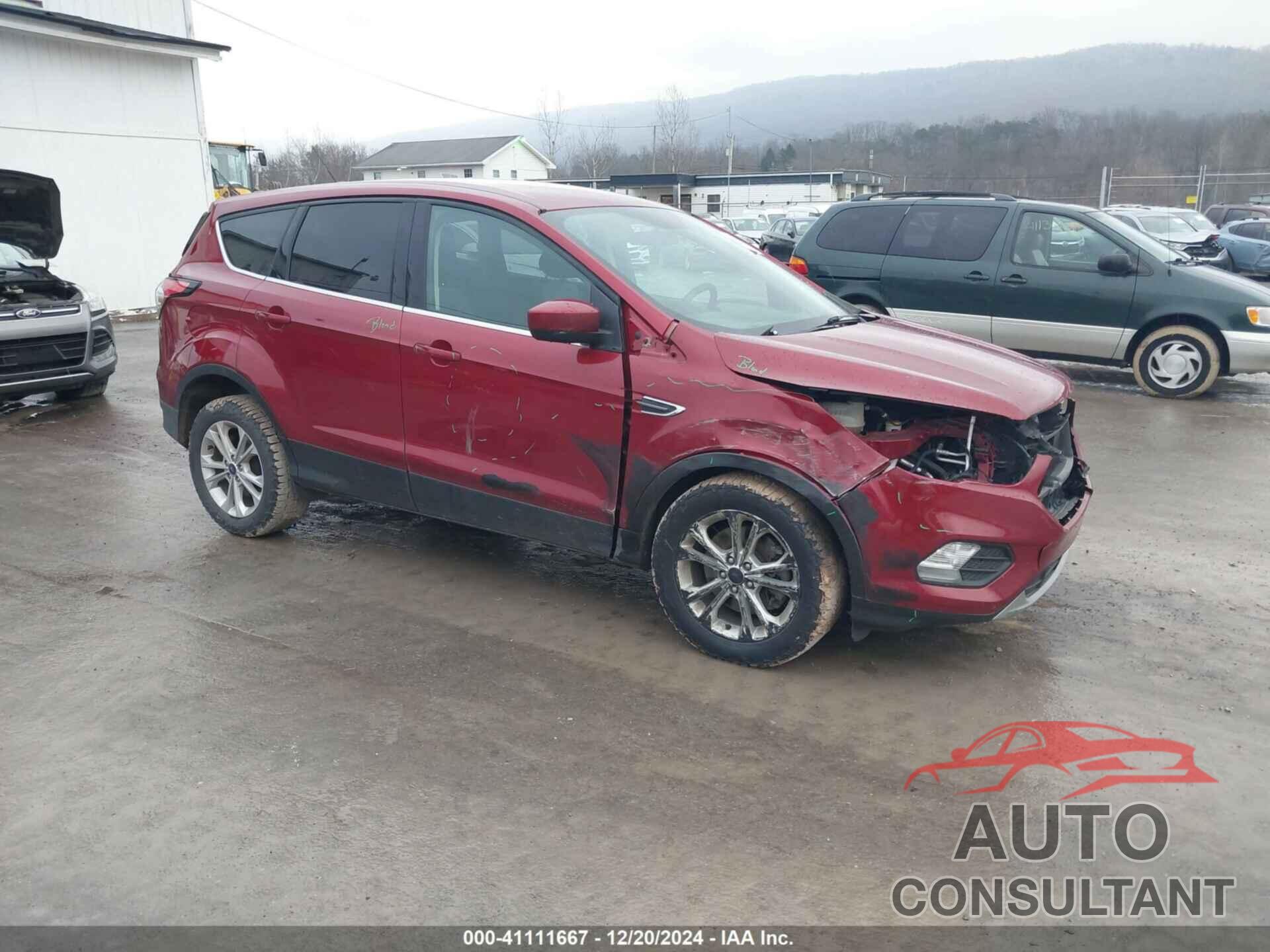 FORD ESCAPE 2017 - 1FMCU9GD6HUC20032