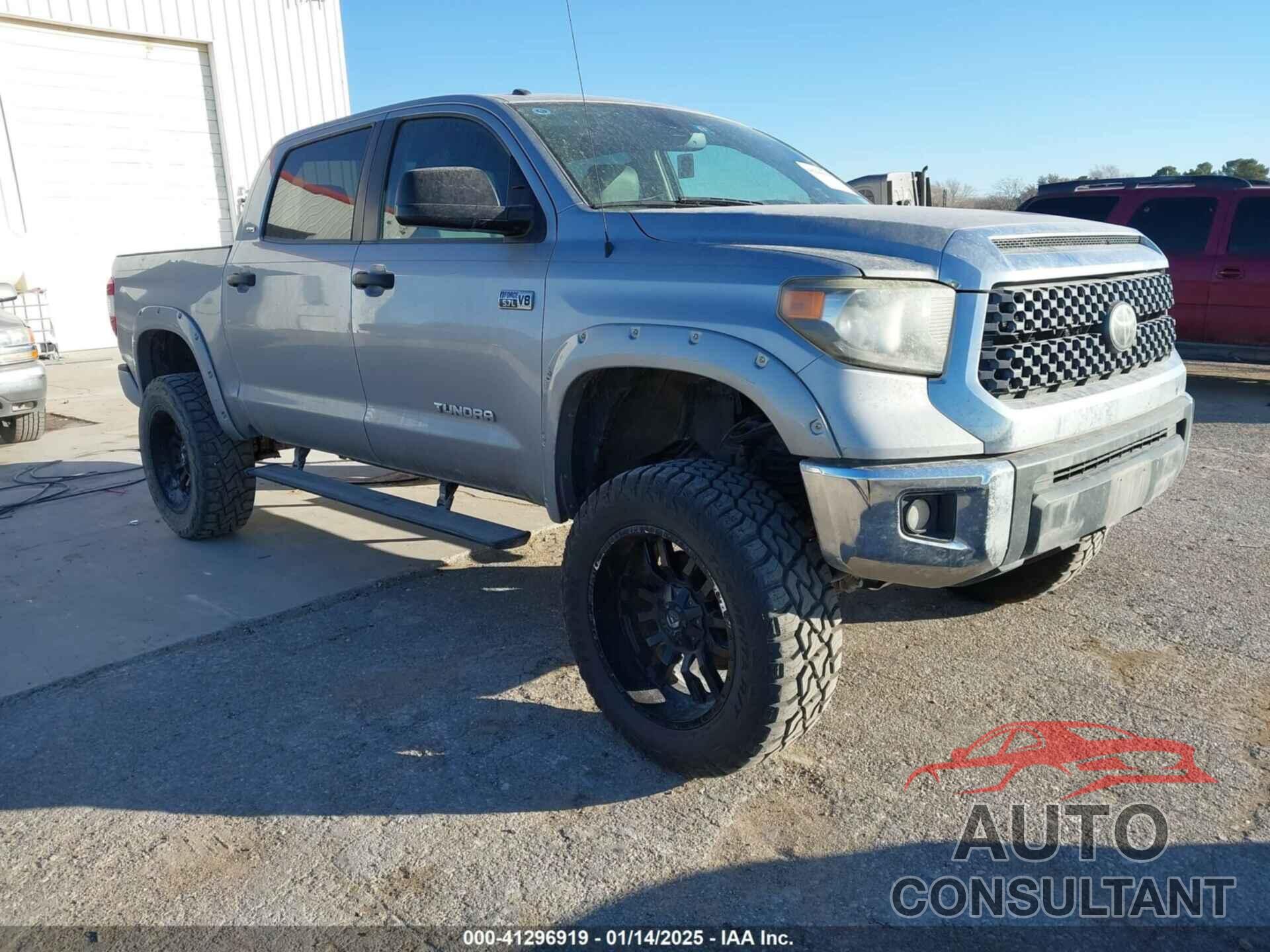 TOYOTA TUNDRA 2019 - 5TFDW5F10KX835054