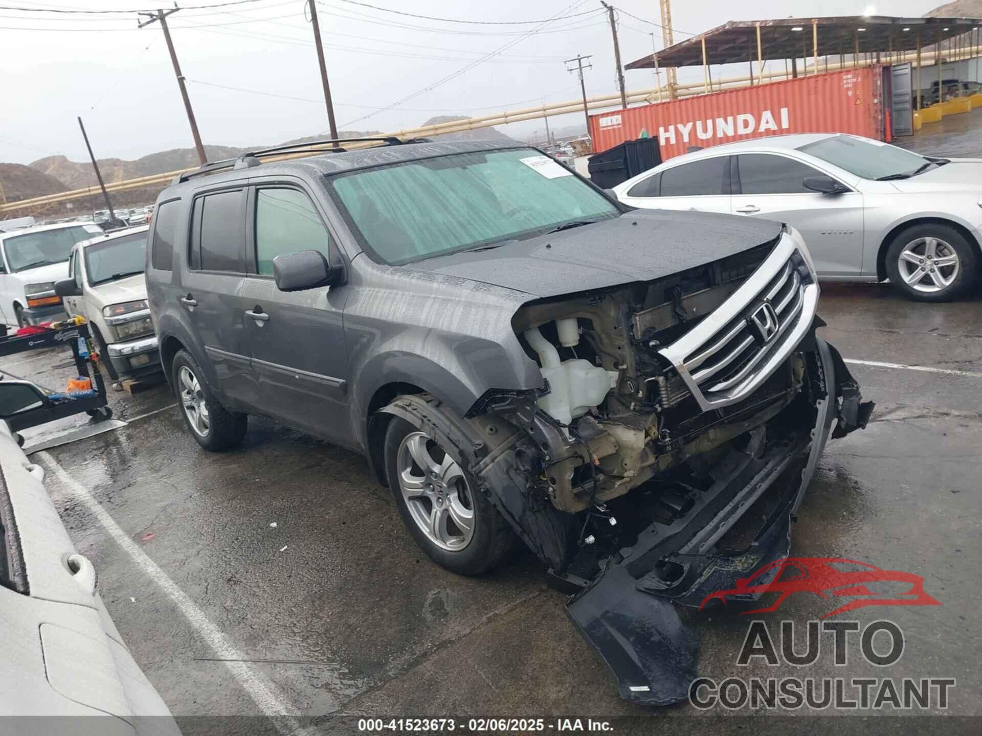 HONDA PILOT 2013 - 5FNYF4H74DB052619