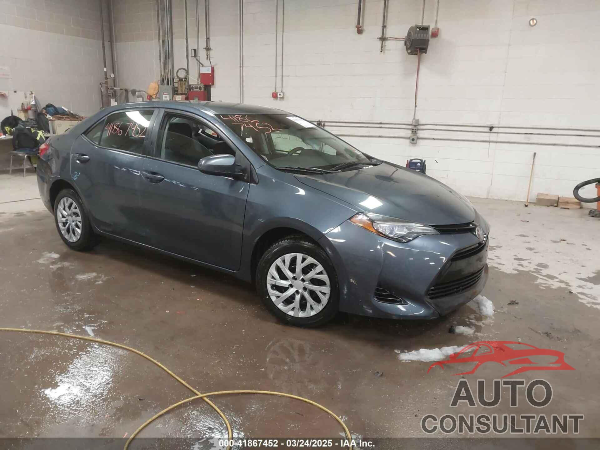 TOYOTA COROLLA 2017 - 2T1BURHE9HC747910