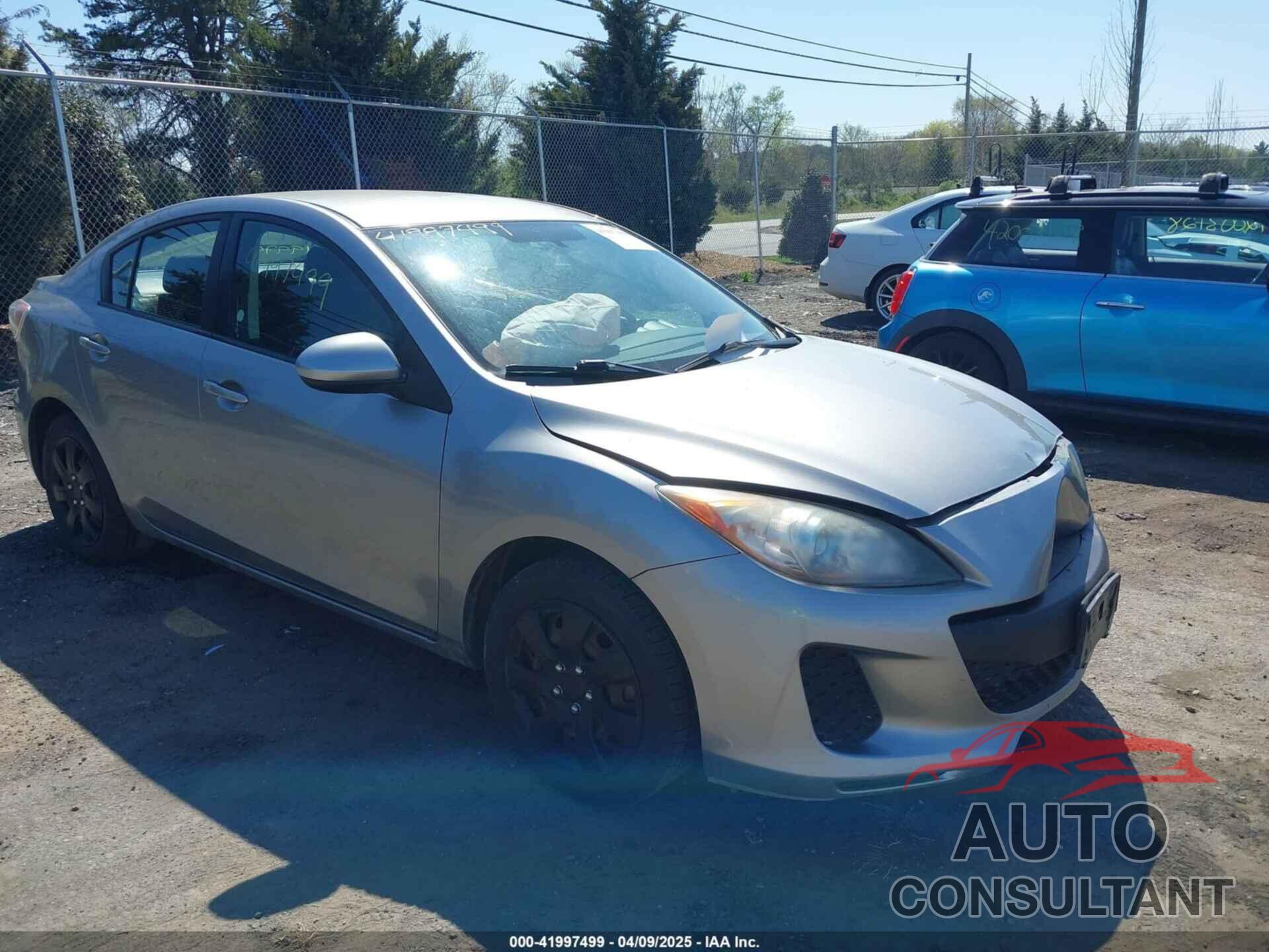 MAZDA MAZDA3 2013 - JM1BL1U73D1814690