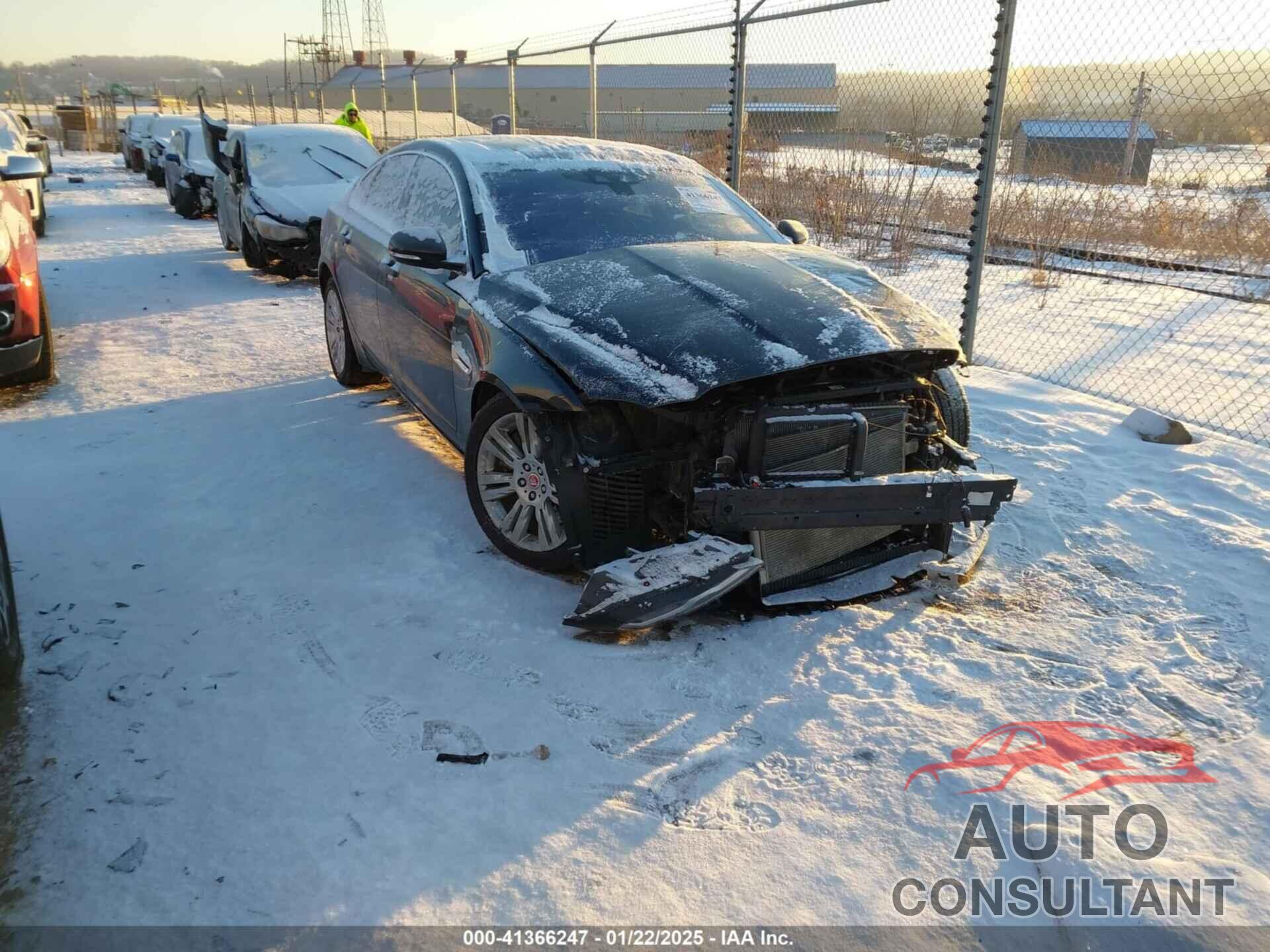 JAGUAR XF 2017 - SAJBJ4BV4HCY32538