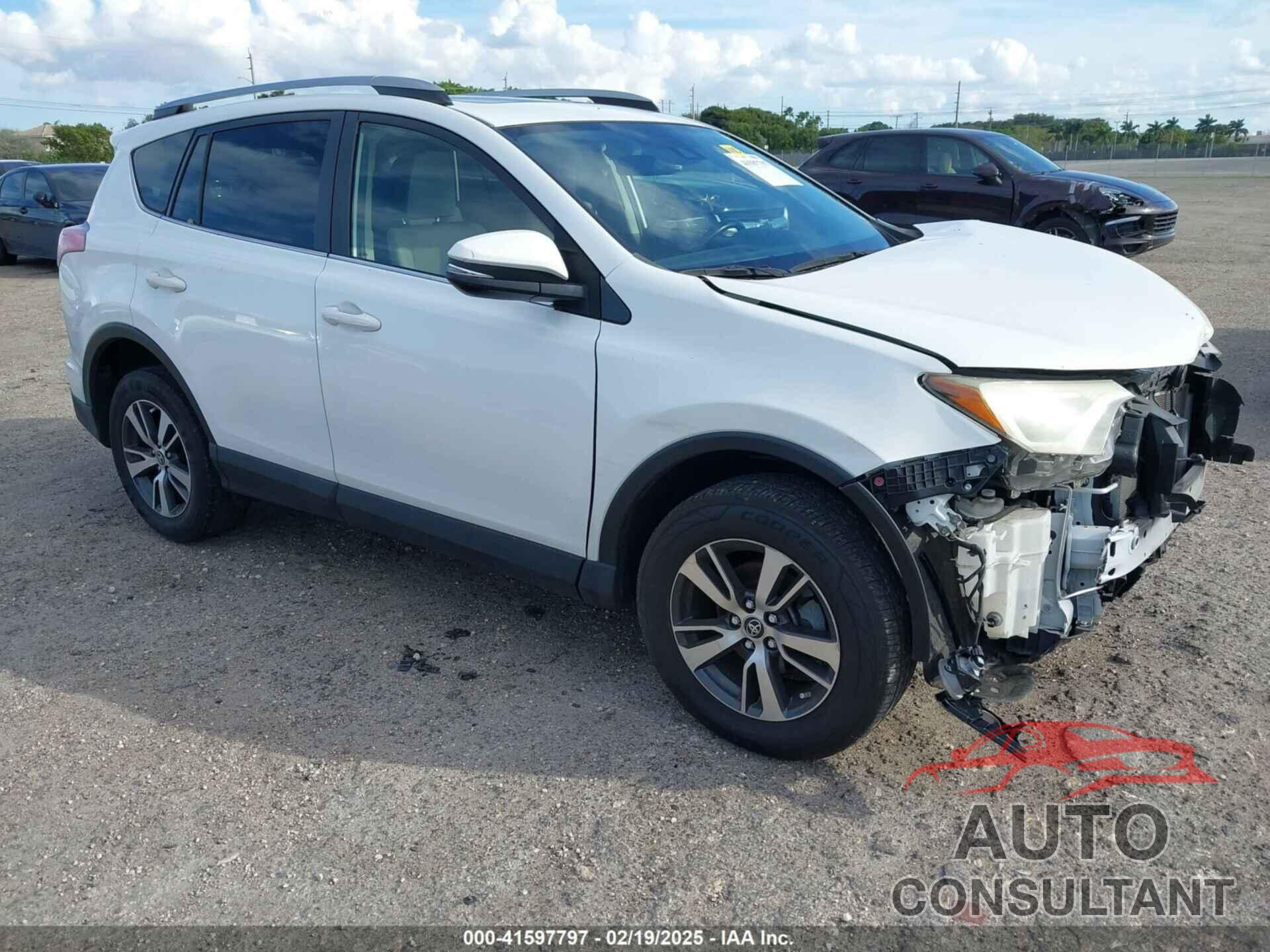 TOYOTA RAV4 2018 - JTMWFREV7JJ174483