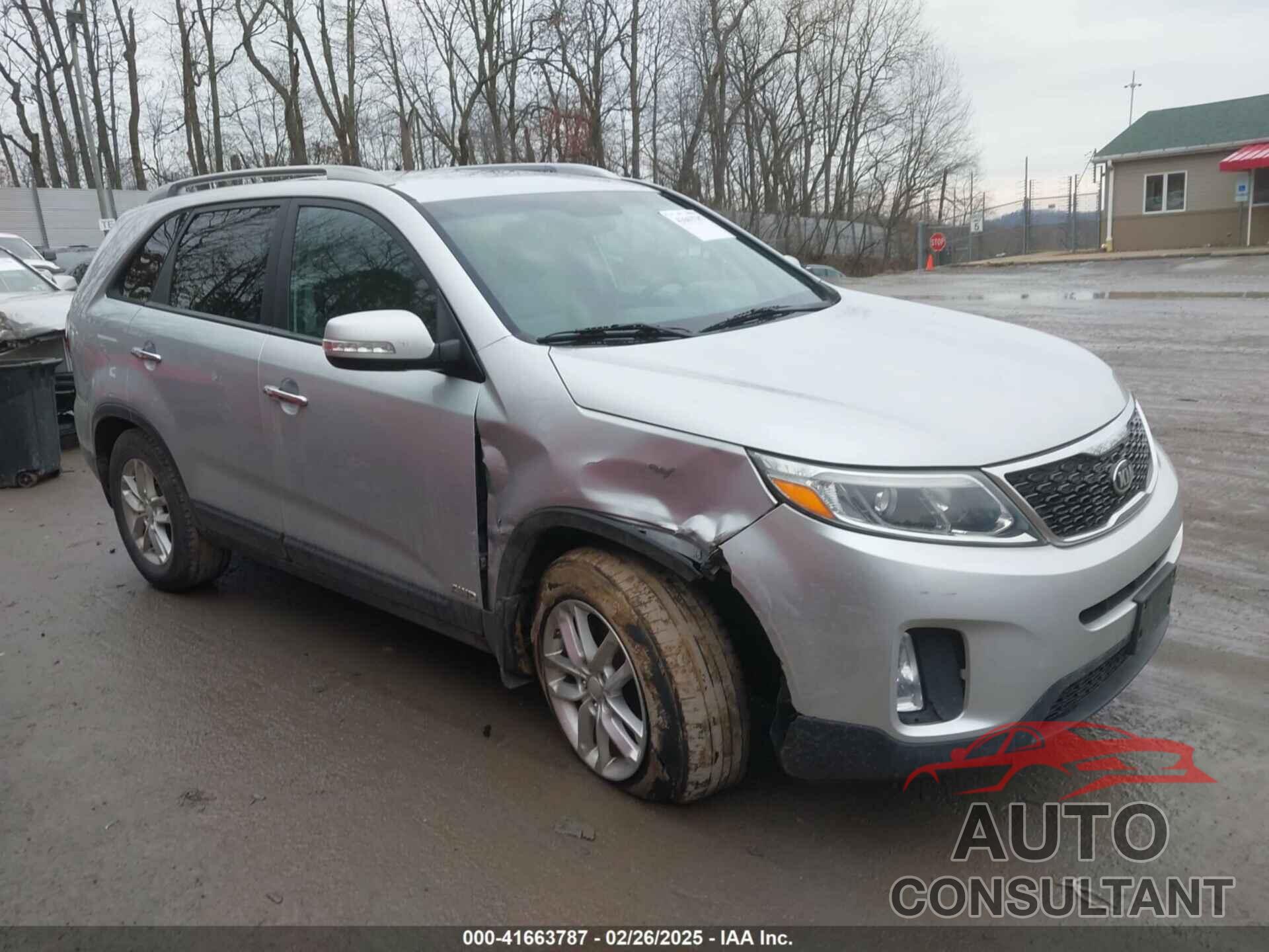 KIA SORENTO 2015 - 5XYKTCA65FG632435