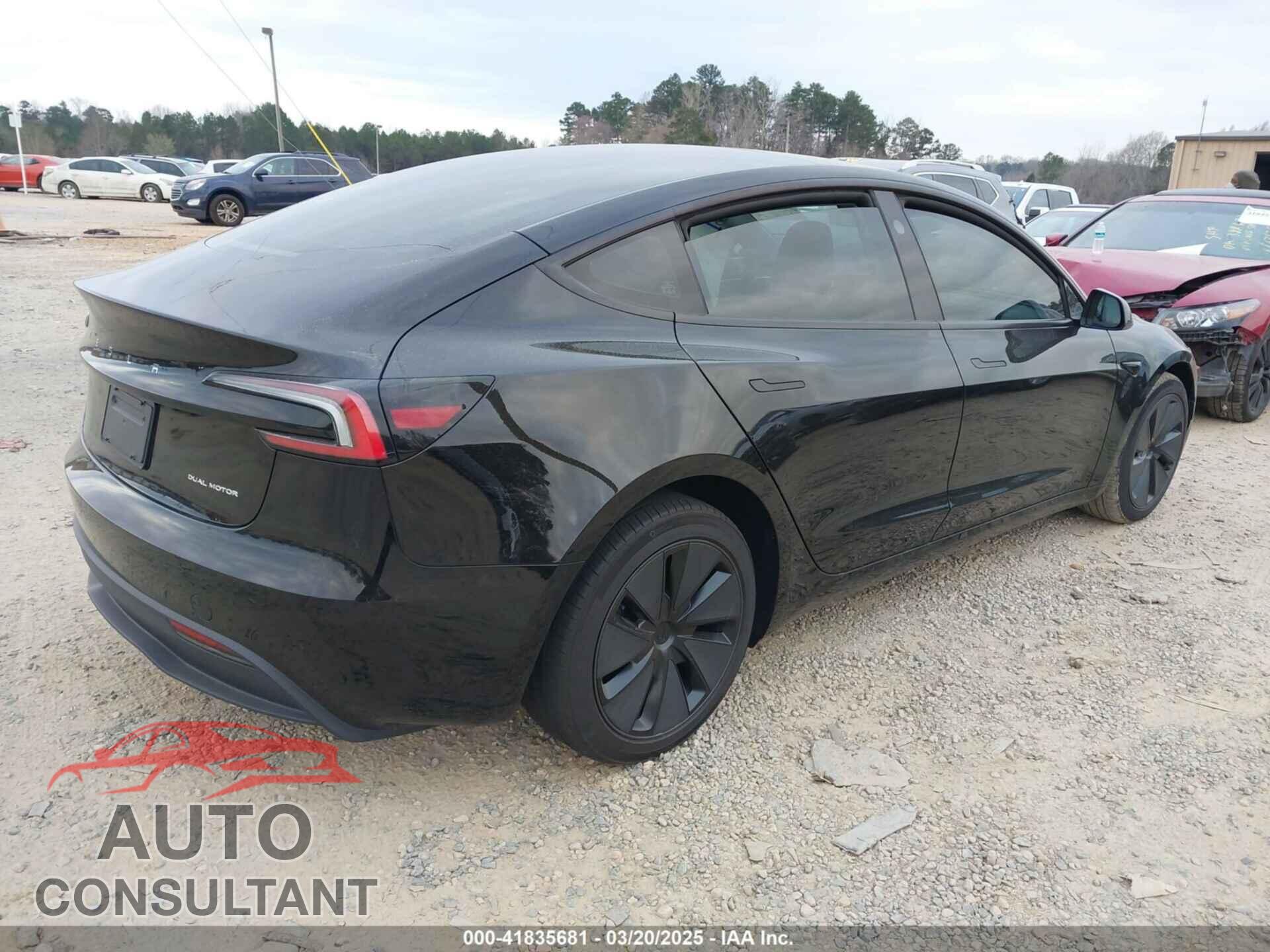 TESLA MODEL 3 2024 - 5YJ3E1EB3RF807688