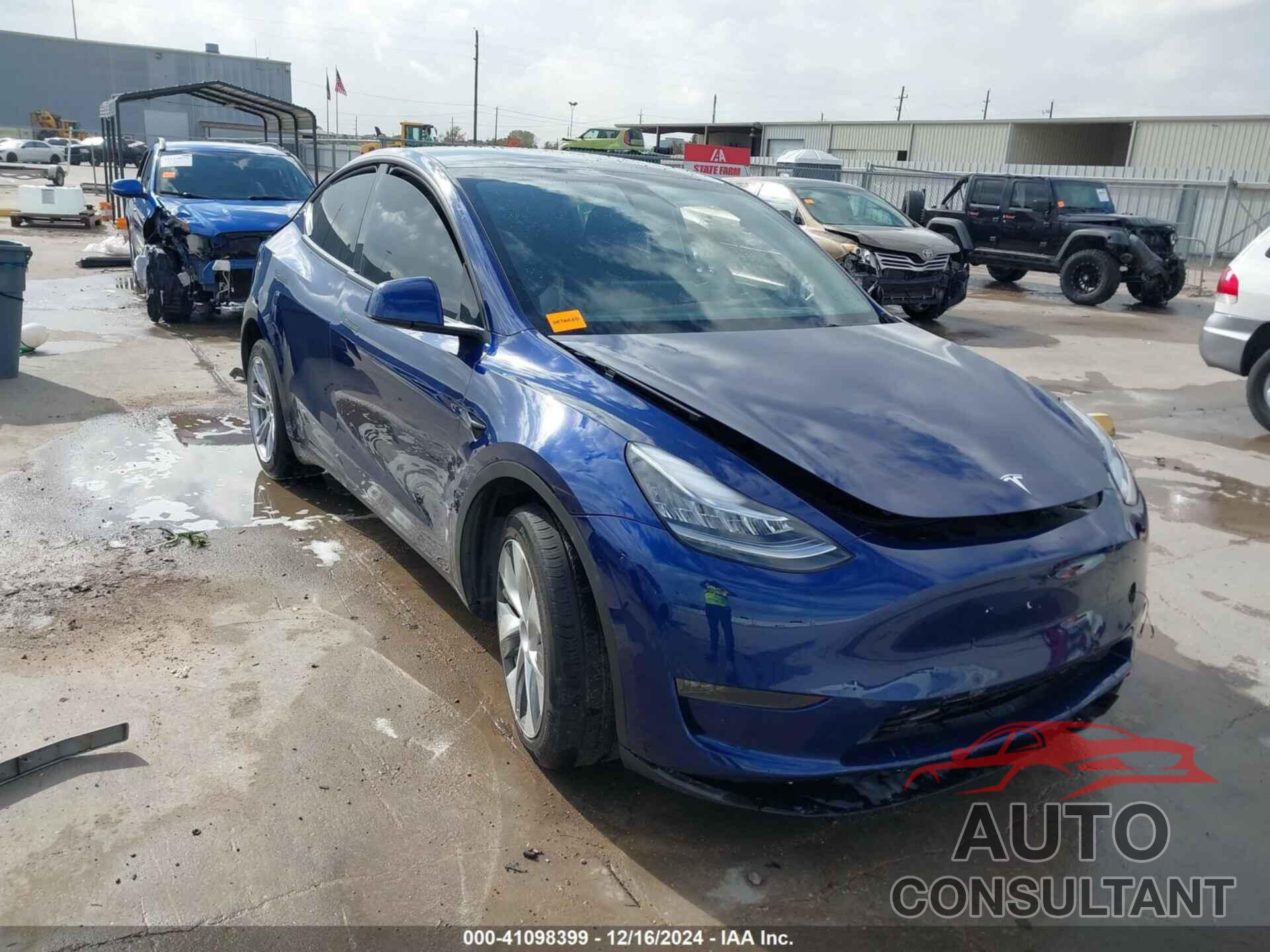 TESLA MODEL Y 2023 - 7SAYGDEEXPA091039