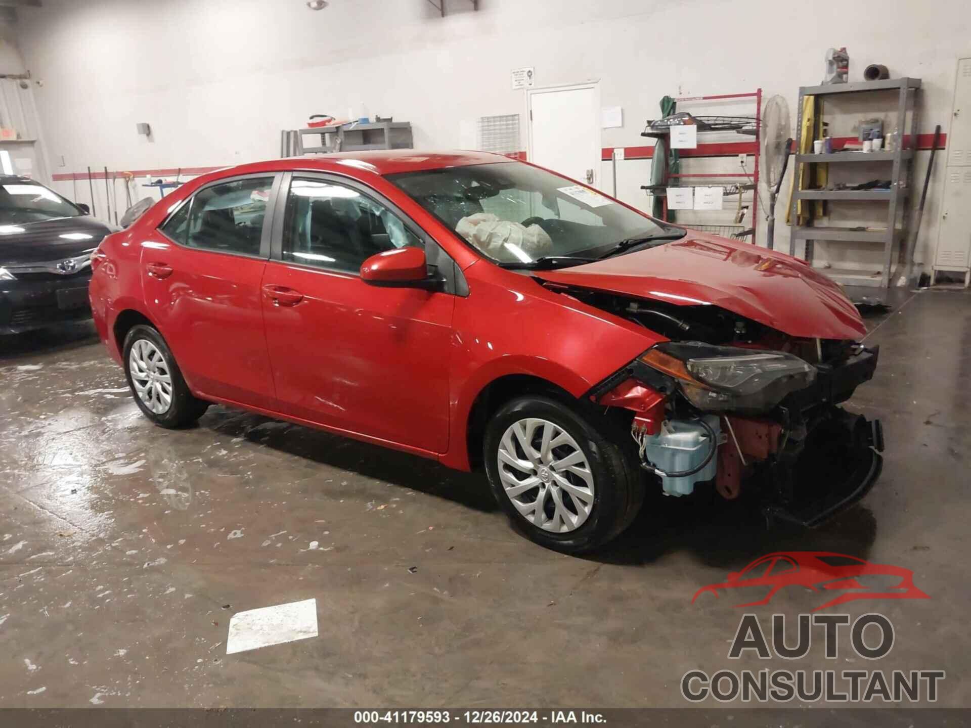 TOYOTA COROLLA 2018 - 5YFBURHE2JP791608