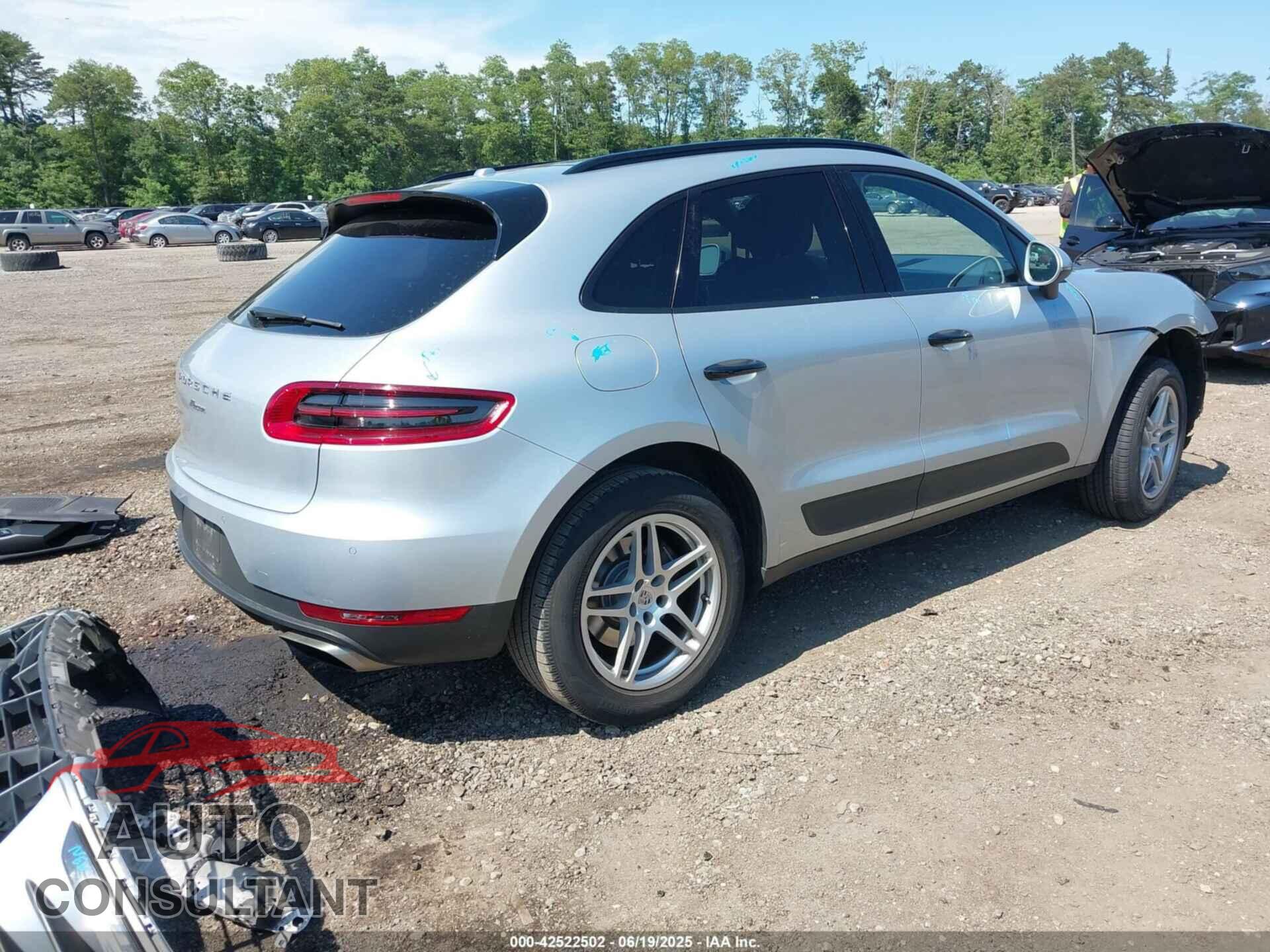 PORSCHE MACAN 2018 - WP1AA2A59JLB04041