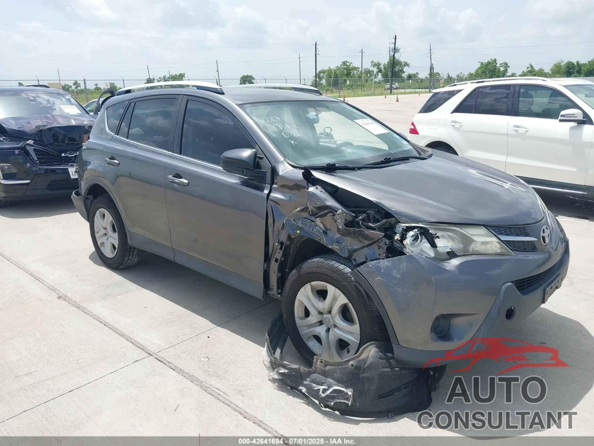TOYOTA RAV4 2015 - JTMZFREV0FJ040970