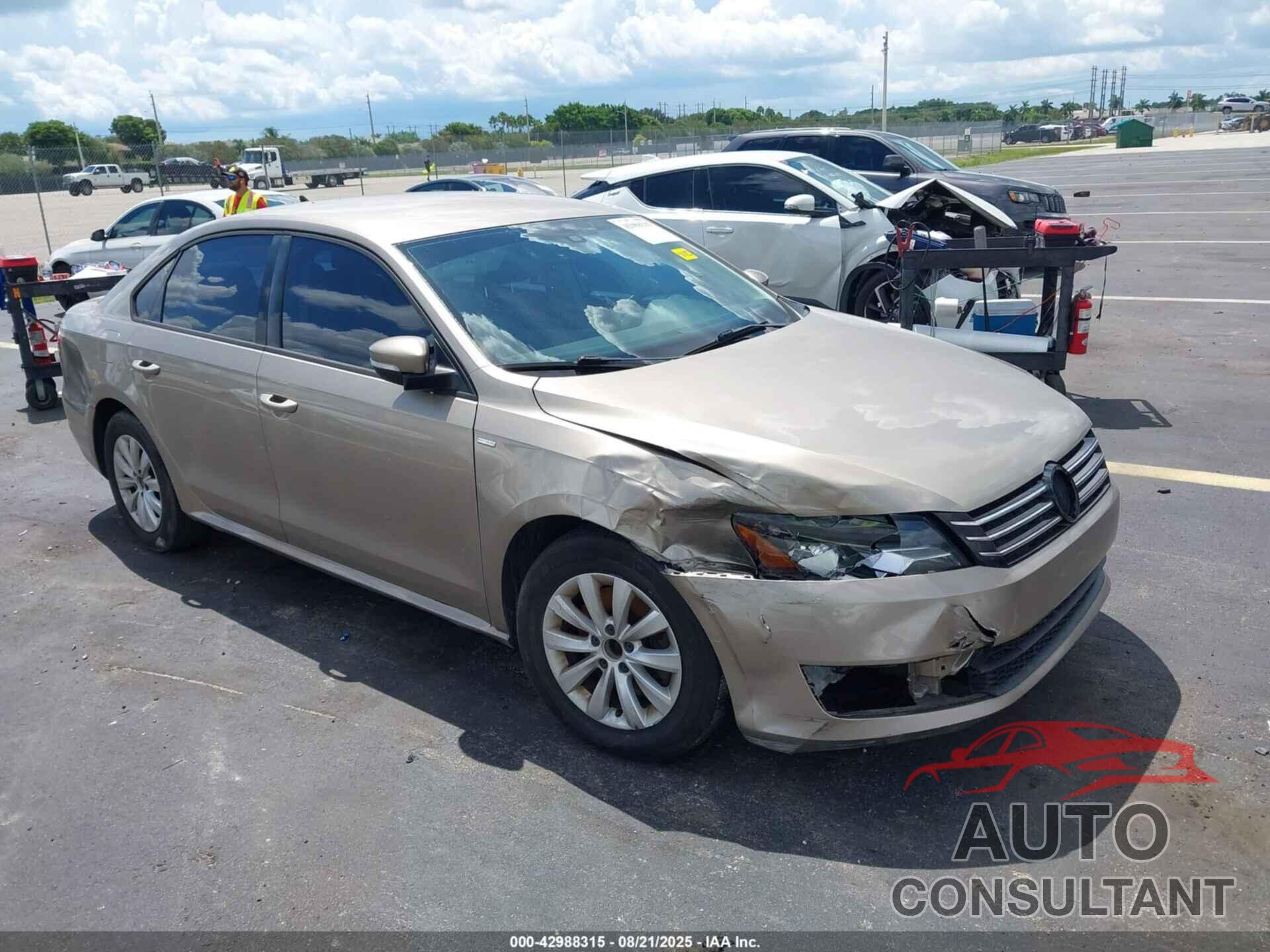 VOLKSWAGEN PASSAT 2015 - 1VWAT7A36FC026989