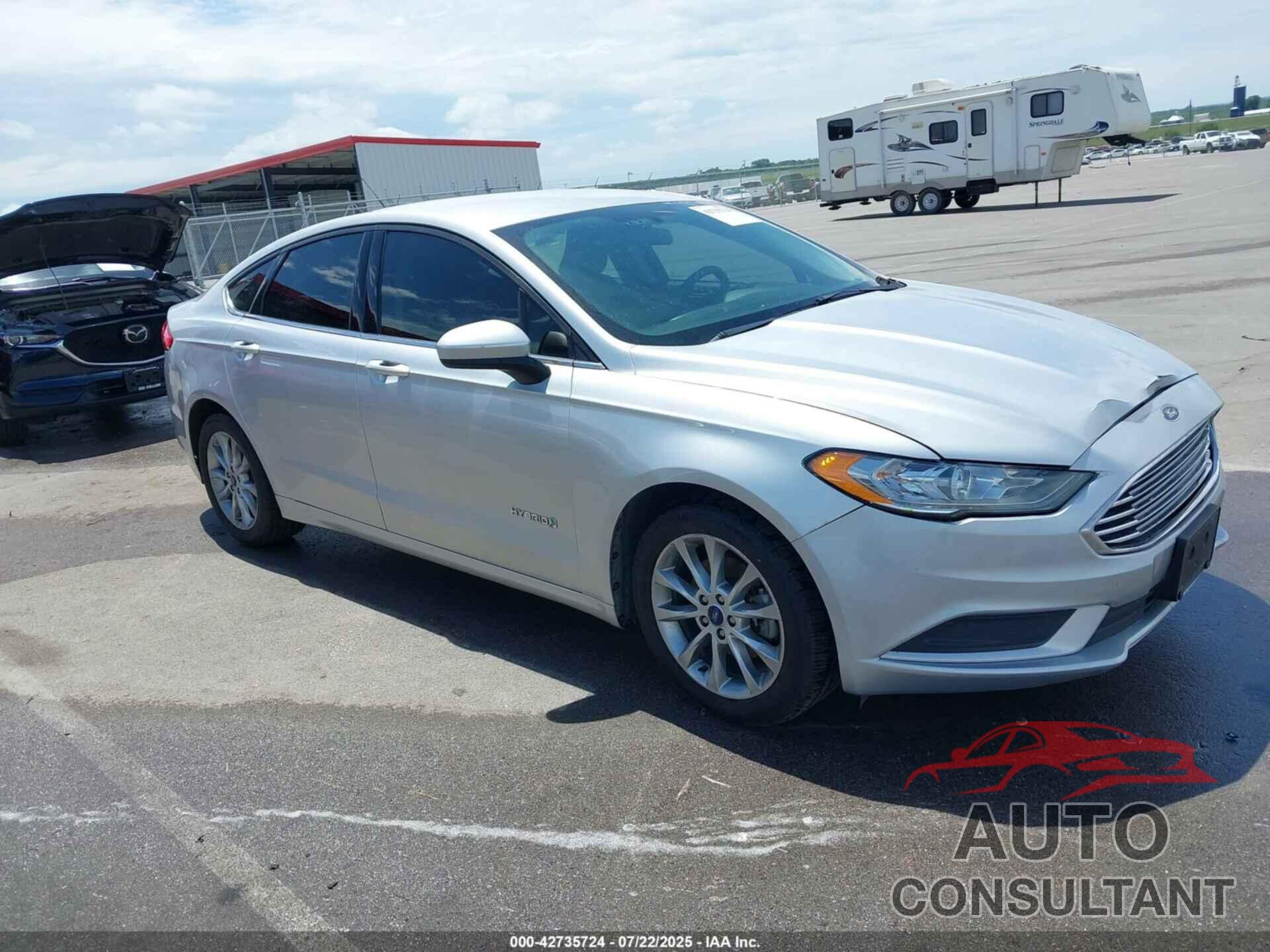 FORD FUSION HYBRID 2017 - 3FA6P0LU0HR380883