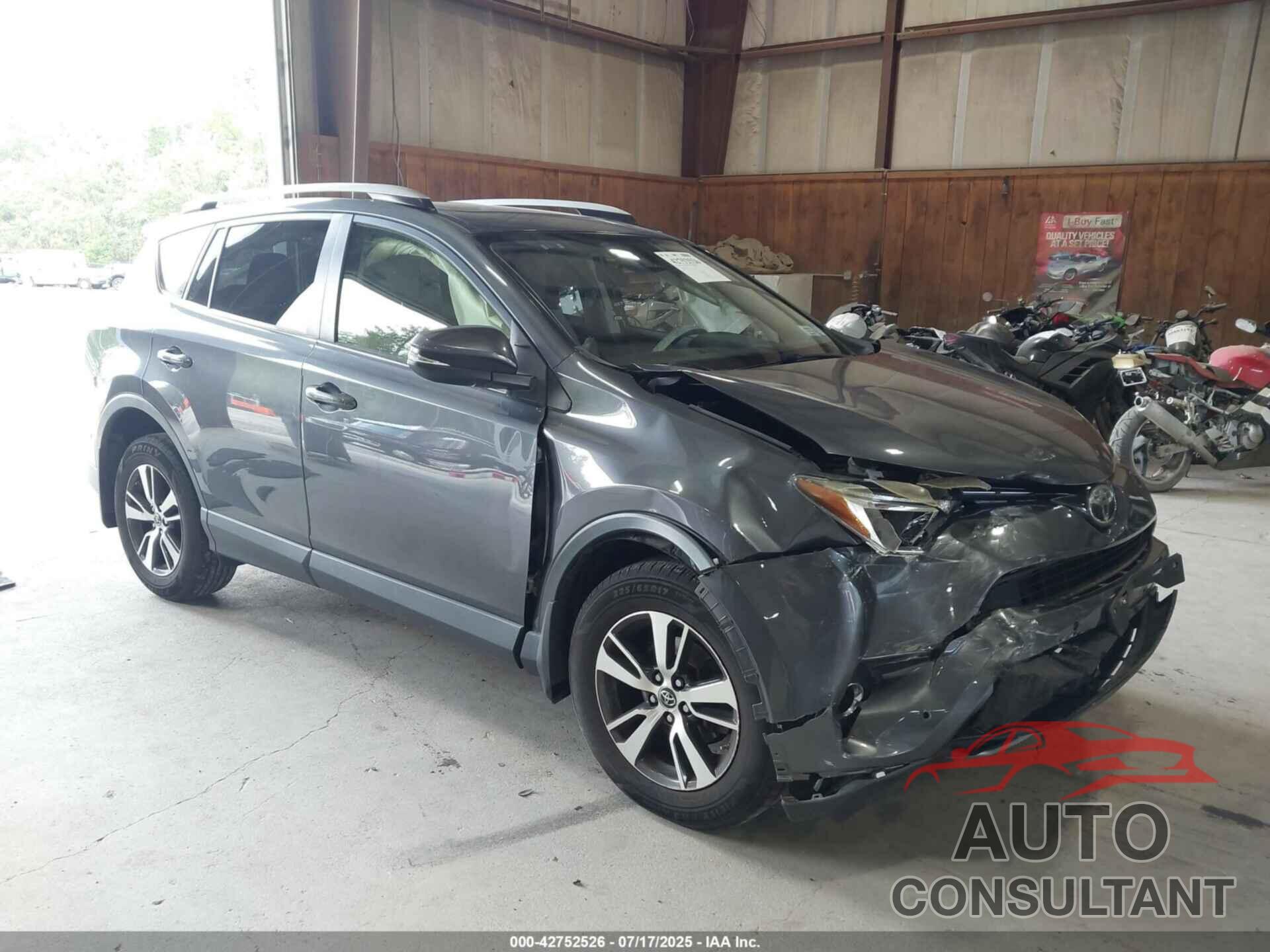 TOYOTA RAV4 2017 - JTMRFREV5HD202786
