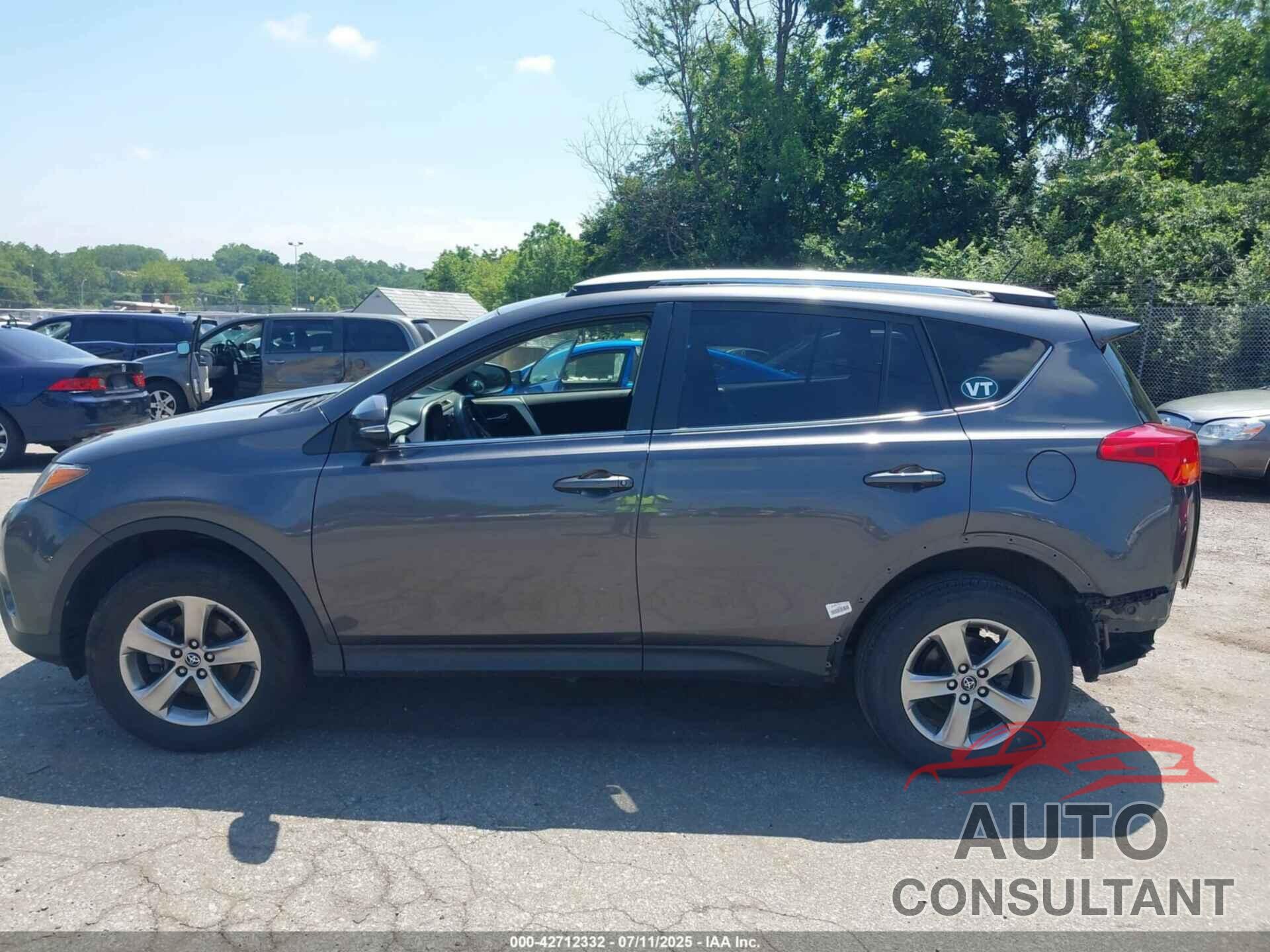 TOYOTA RAV4 2015 - JTMWFREV2FJ051794
