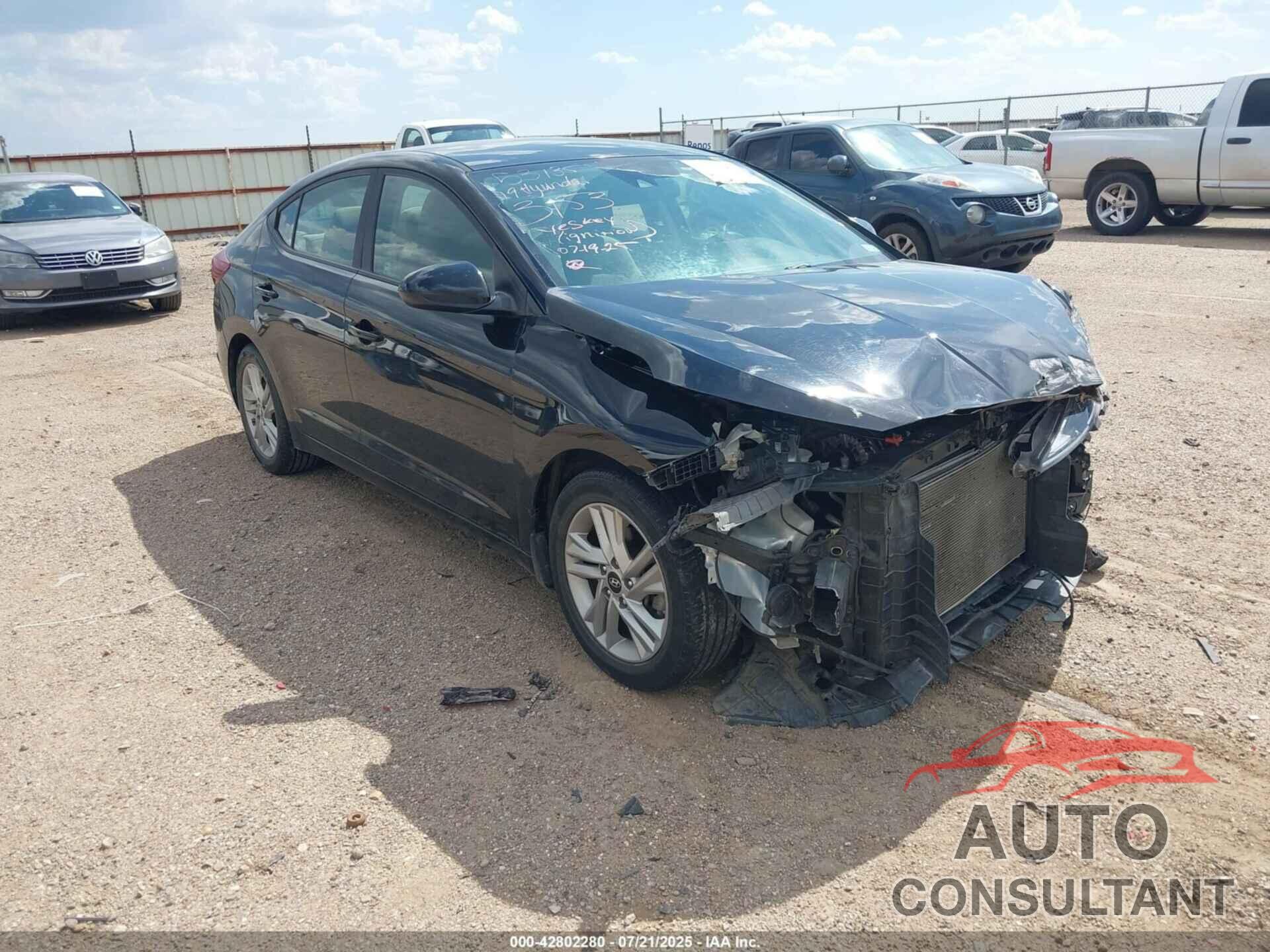 HYUNDAI ELANTRA 2019 - KMHD84LF7KU843153