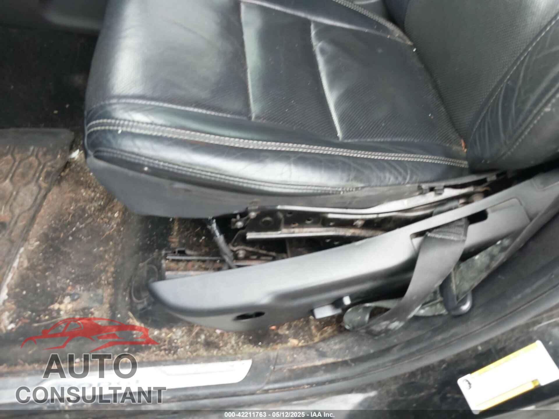 DODGE DURANGO 2012 - 1C4SDJET8CC116894