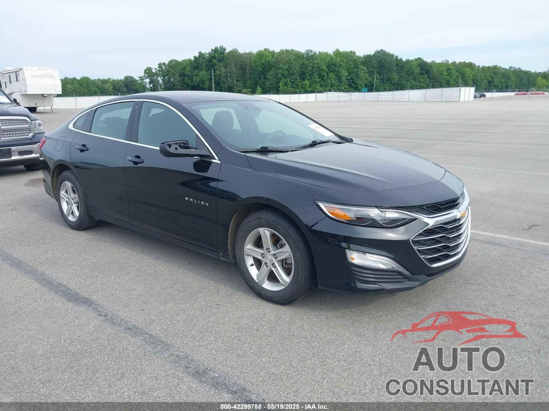 CHEVROLET MALIBU 2022 - 1G1ZC5ST9NF166565