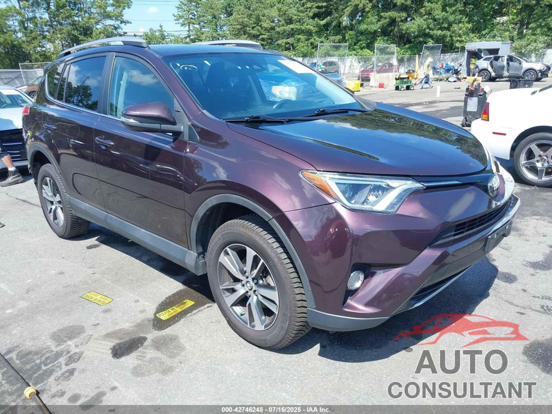 TOYOTA RAV4 2018 - 2T3RFREV3JW813229