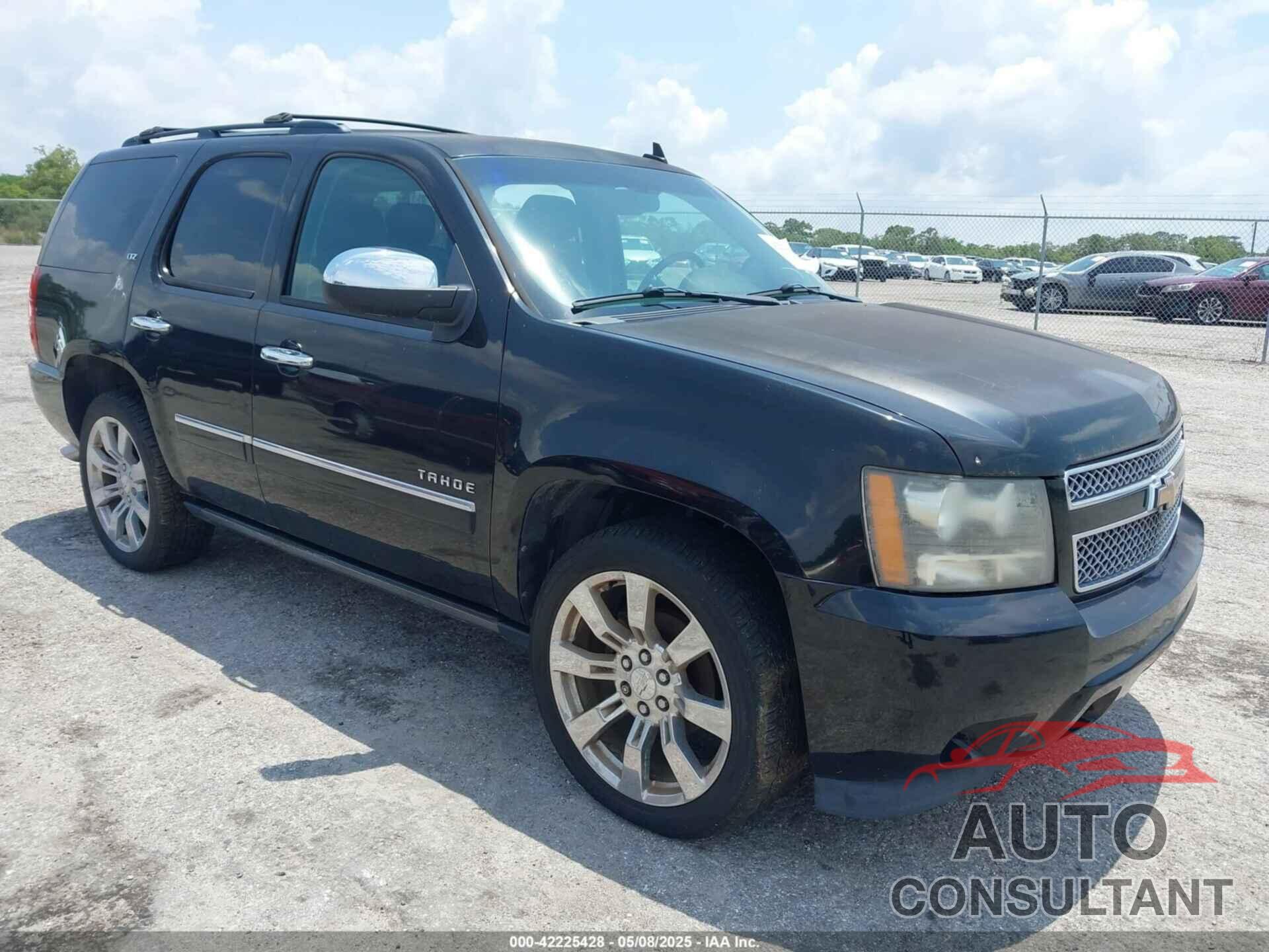 CHEVROLET TAHOE 2011 - 1GNSCCE03BR110475