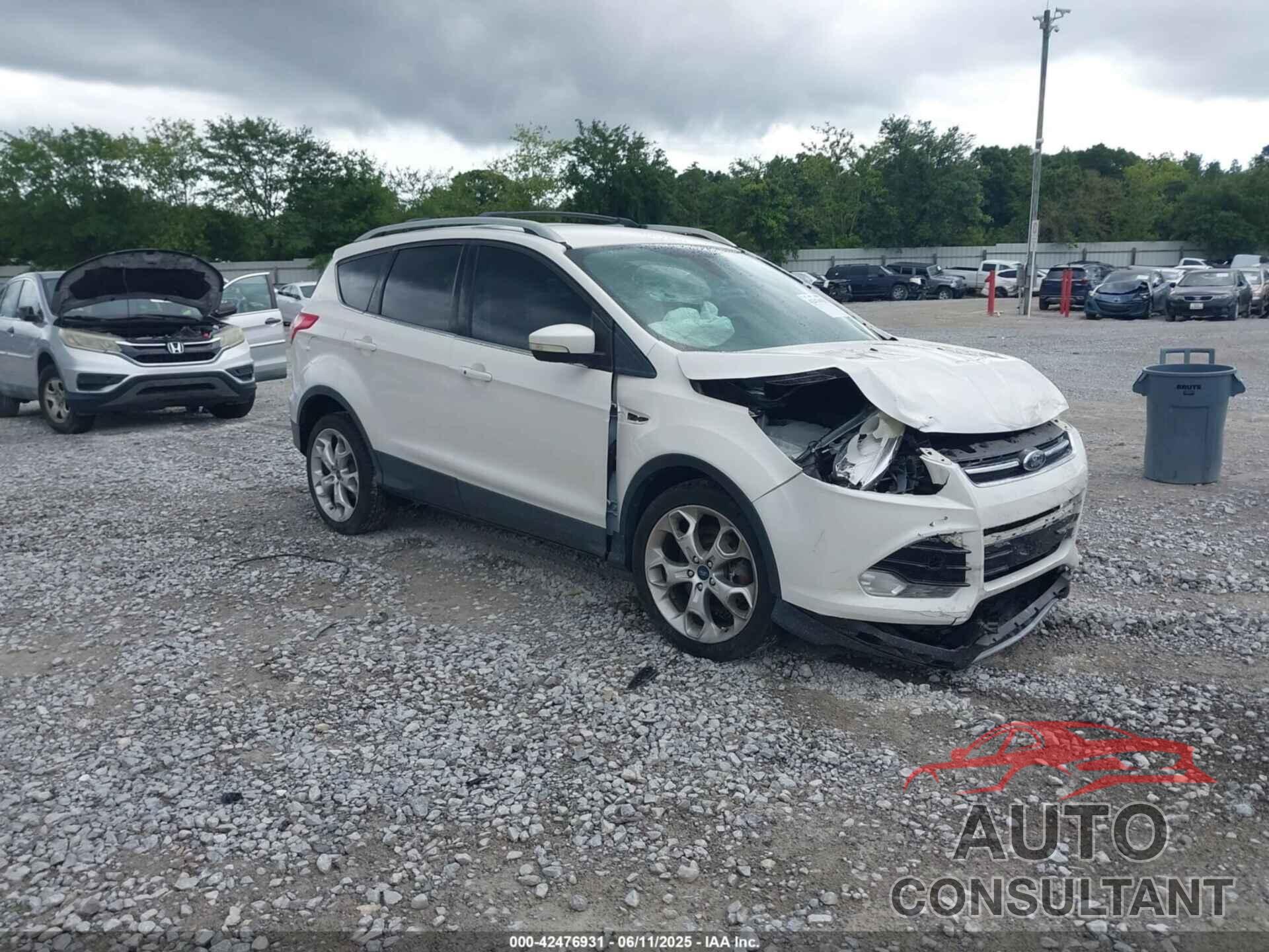 FORD ESCAPE 2014 - 1FMCU0J9XEUA81566
