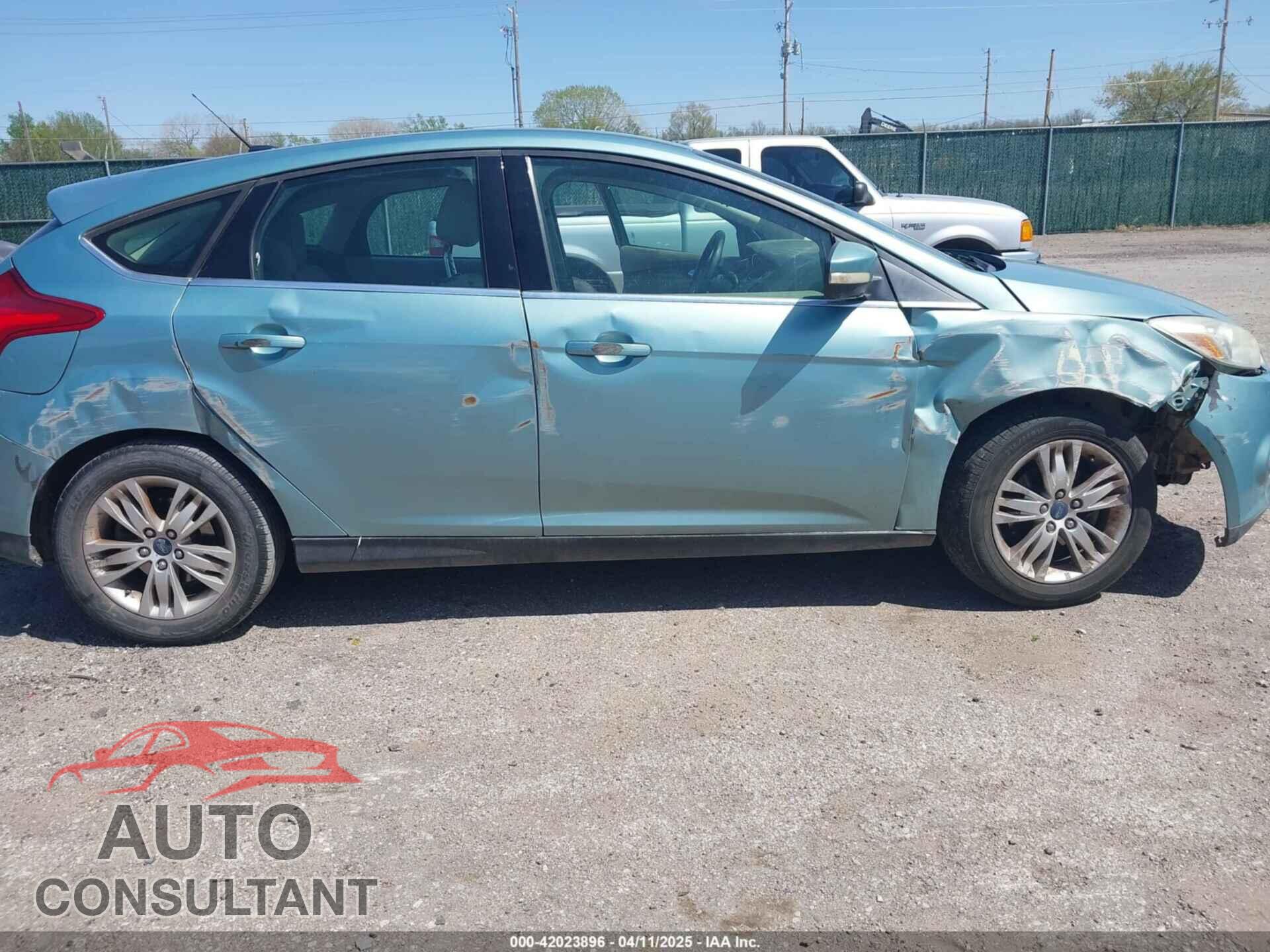 FORD FOCUS 2012 - 1FAHP3M21CL363671