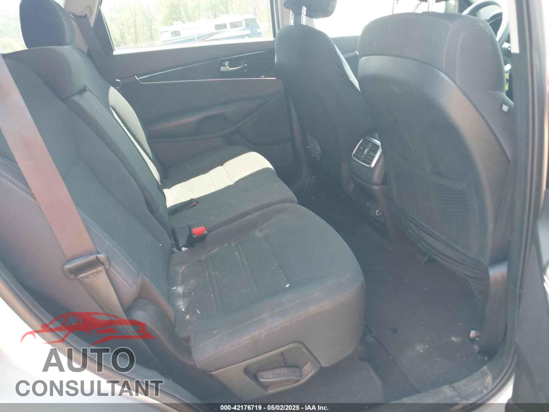 KIA SORENTO 2017 - 5XYPGDA36HG280295