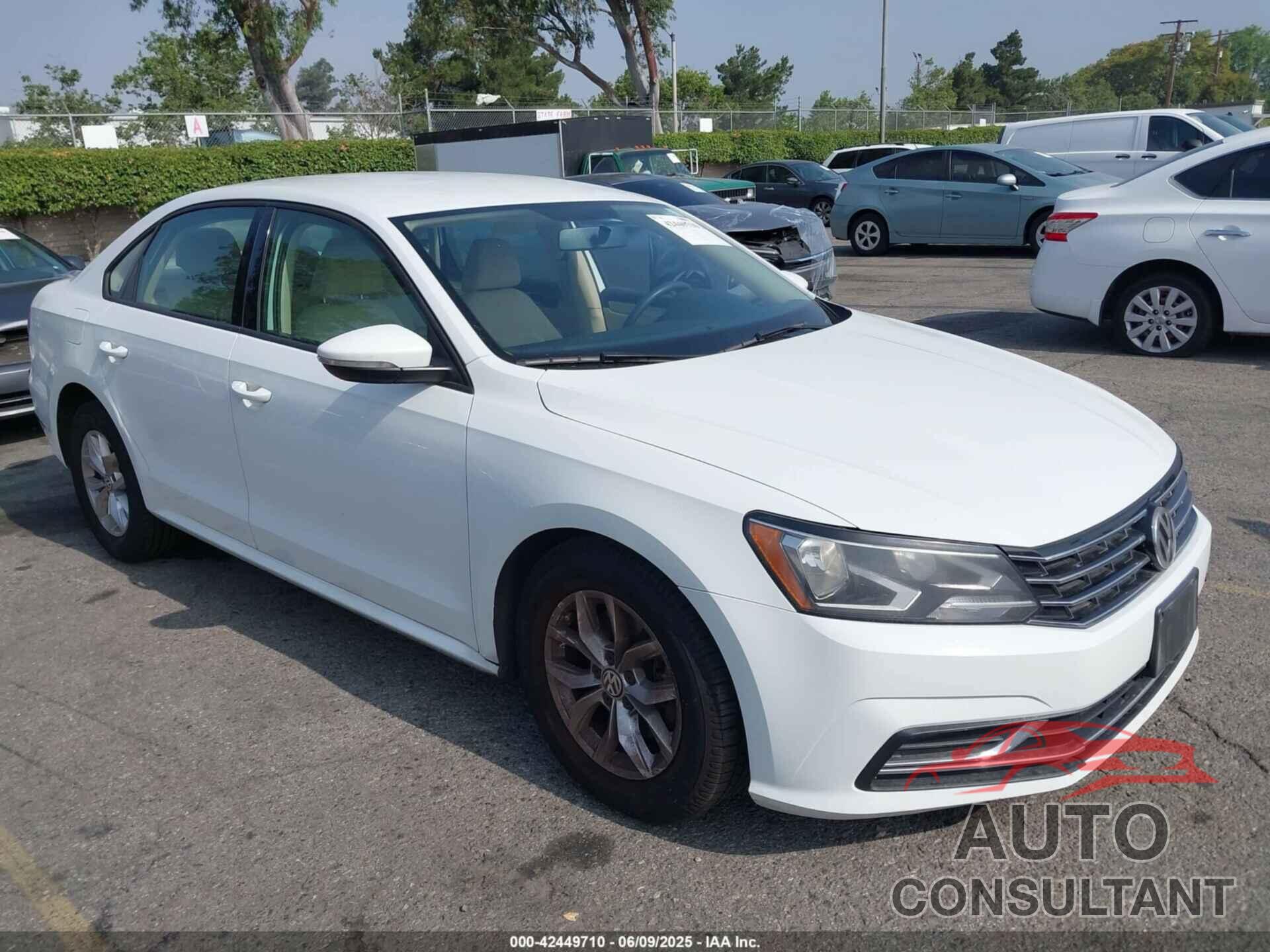 VOLKSWAGEN PASSAT 2018 - 1VWAA7A36JC041751