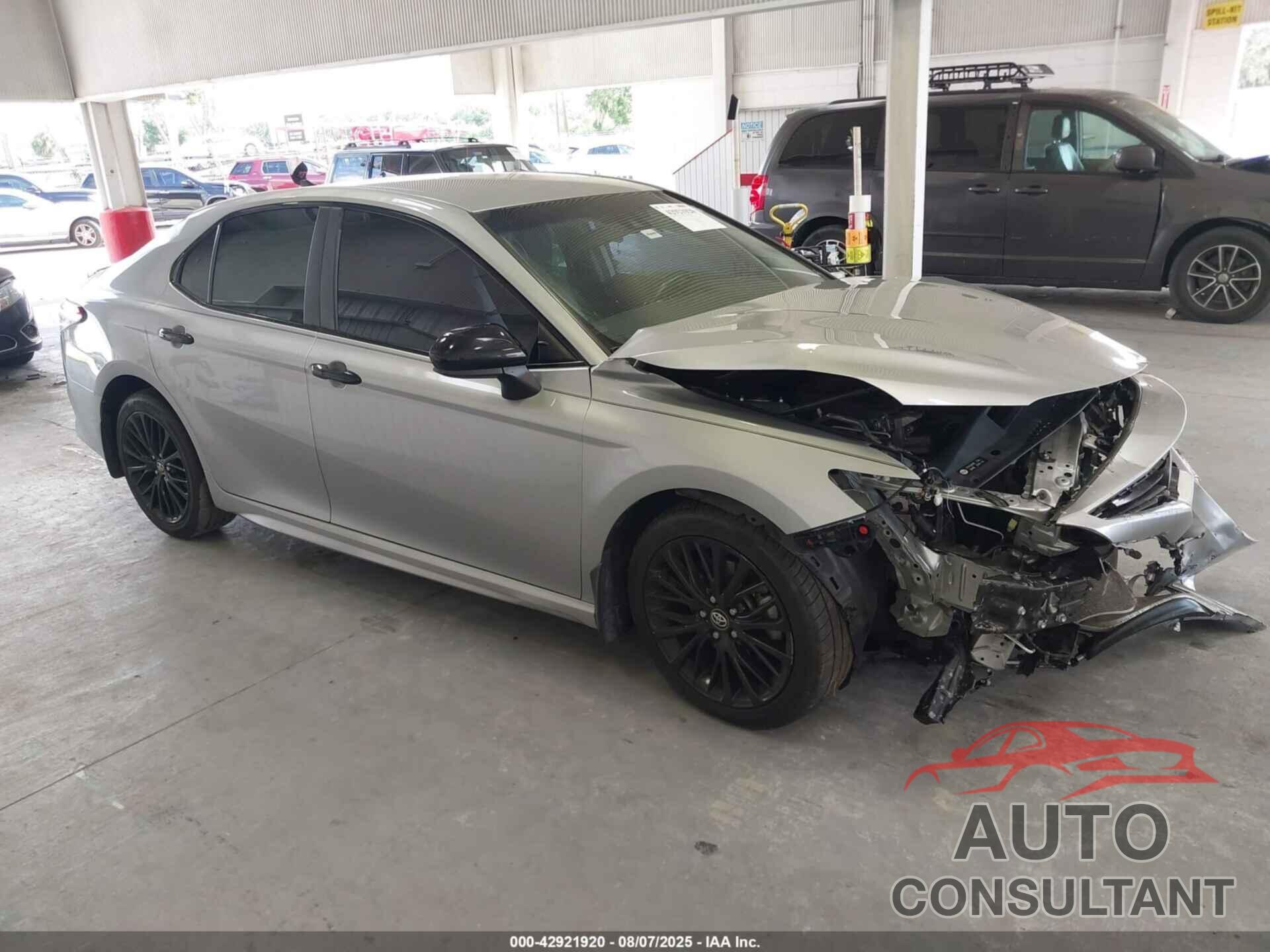 TOYOTA CAMRY 2020 - 4T1G11AKXLU351556