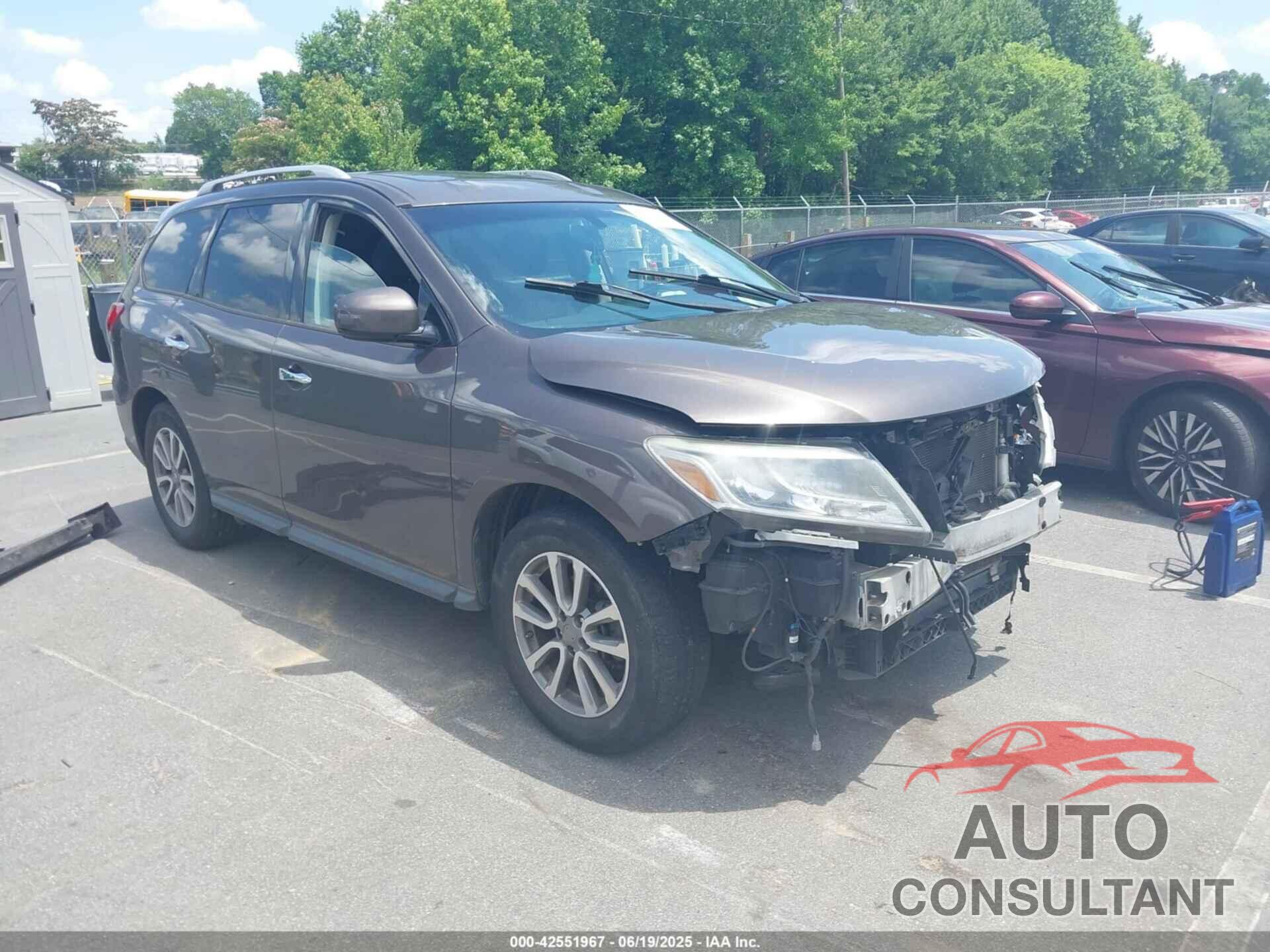 NISSAN PATHFINDER 2016 - 5N1AR2MN4GC665158
