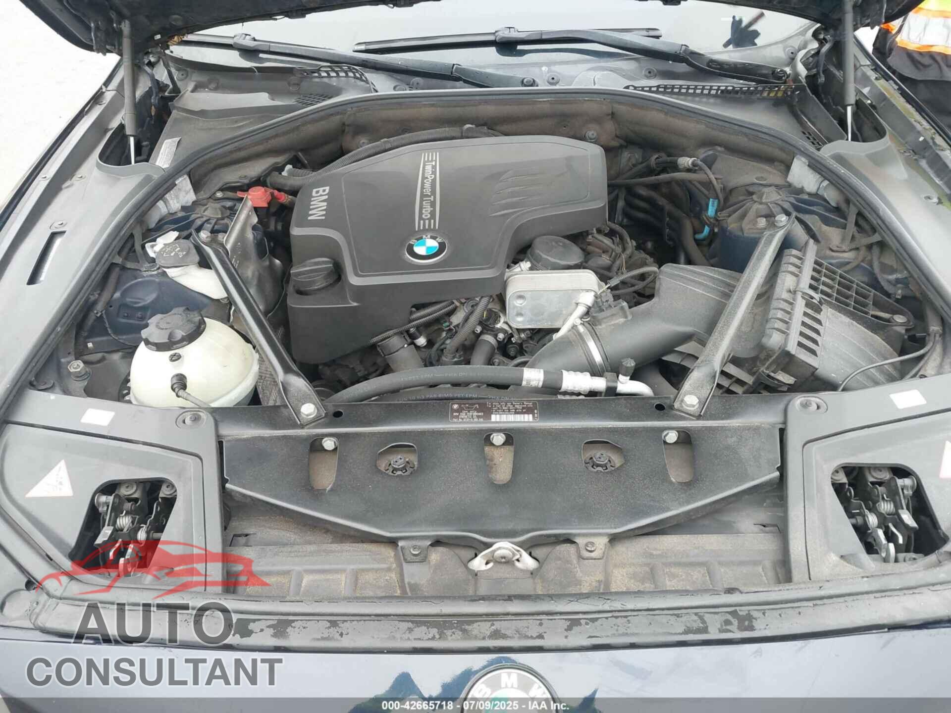 BMW 528I 2012 - WBAXH5C59CDW04734